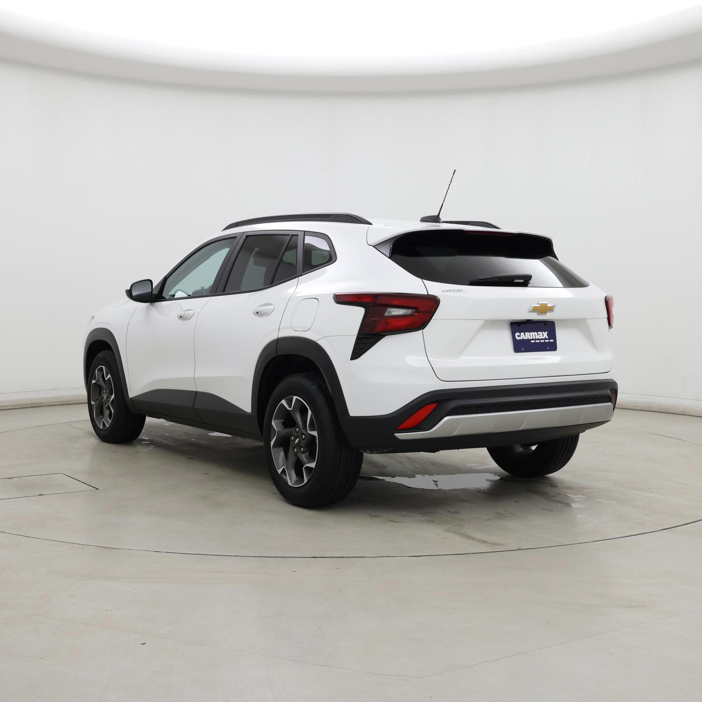 Thumbnail: 2024 Chevrolet Trax - 2