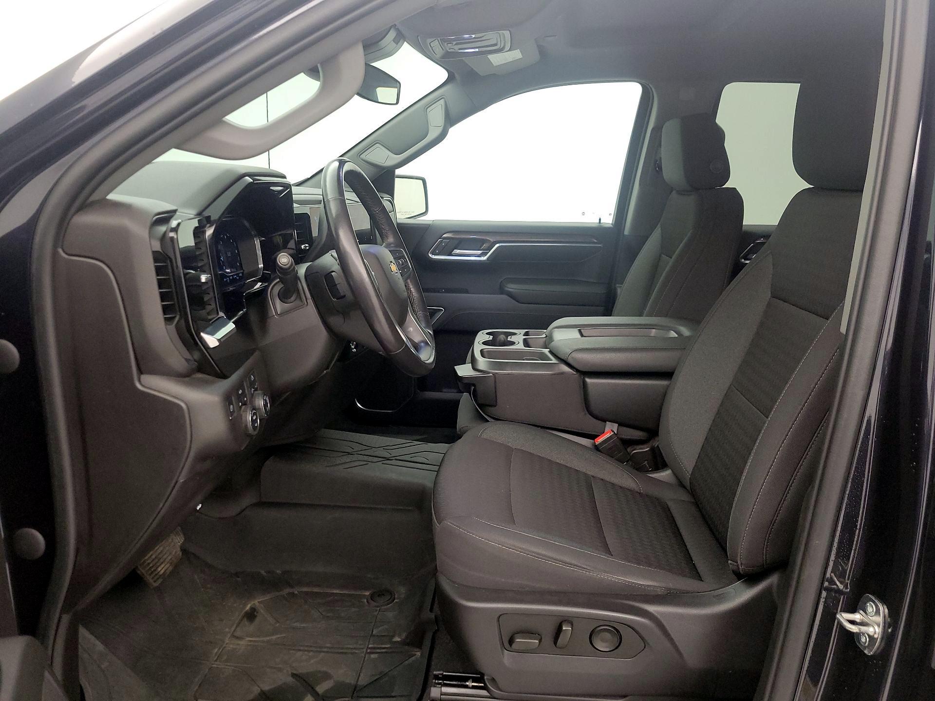 Thumbnail: 2022 Chevrolet Silverado 1500 - 11