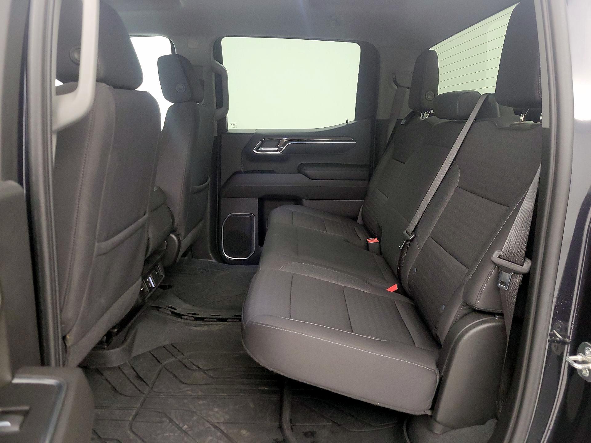 Thumbnail: 2022 Chevrolet Silverado 1500 - 19