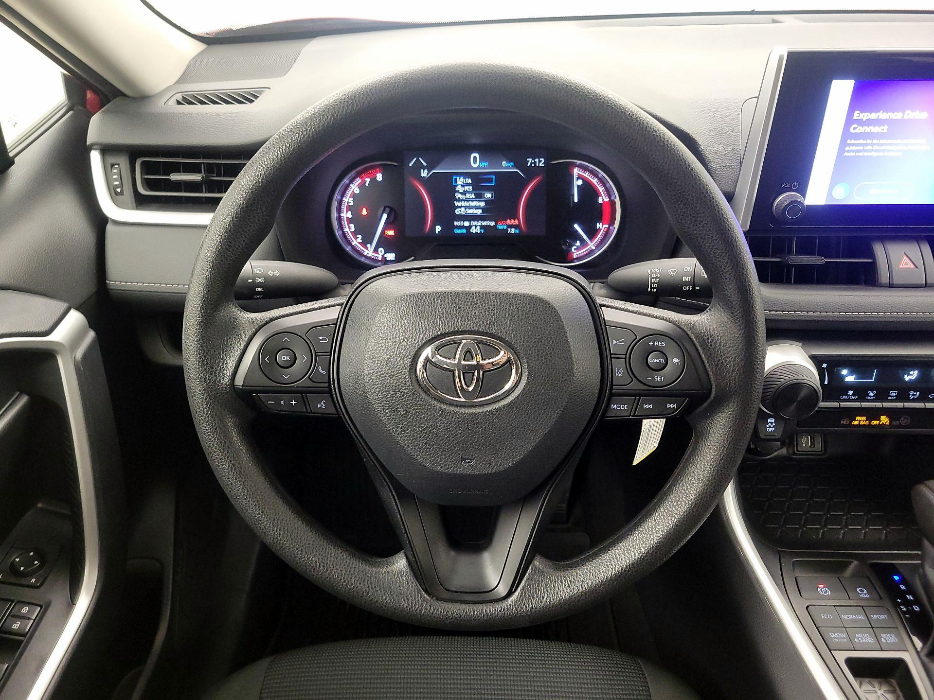 Thumbnail: 2024 Toyota RAV4 - 10