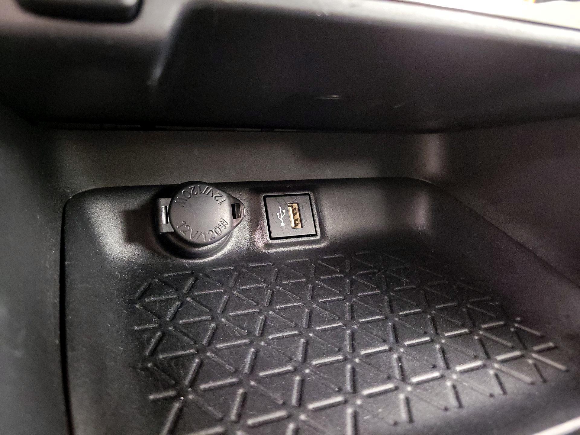 Thumbnail: 2024 Toyota RAV4 - 18