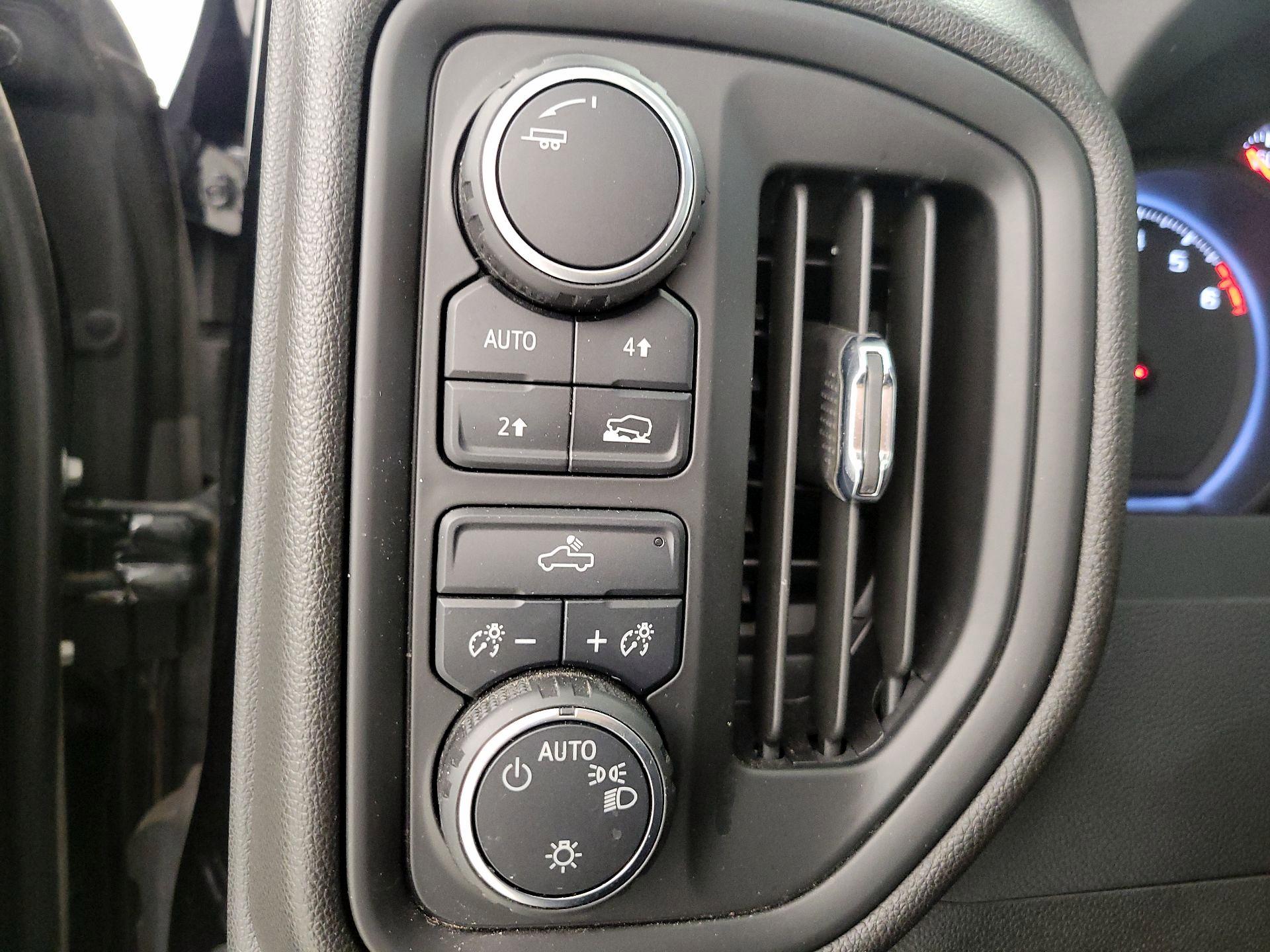 Thumbnail: 2022 Chevrolet Silverado 1500 - 13