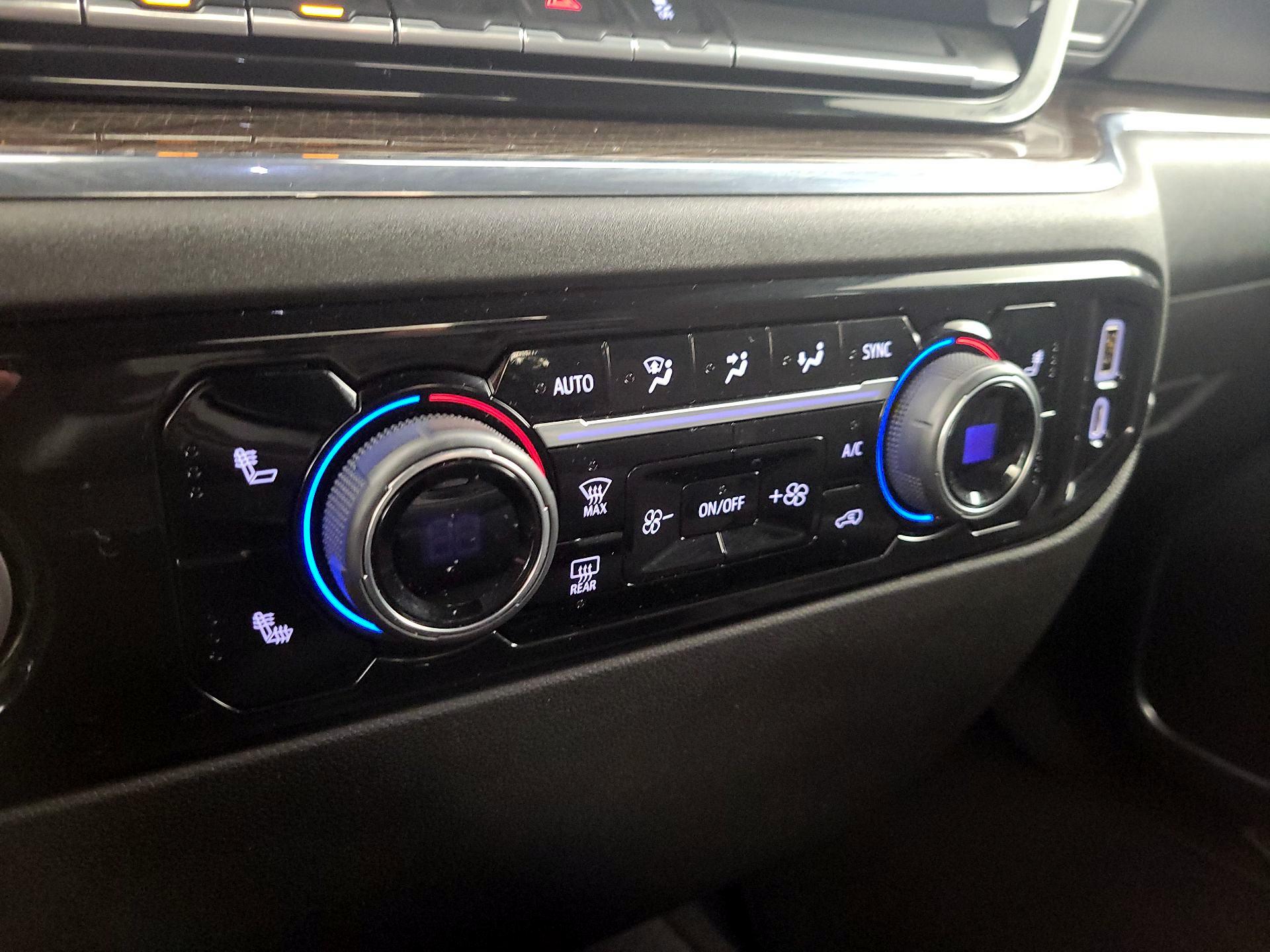 Thumbnail: 2023 Chevrolet Silverado 1500 - 16