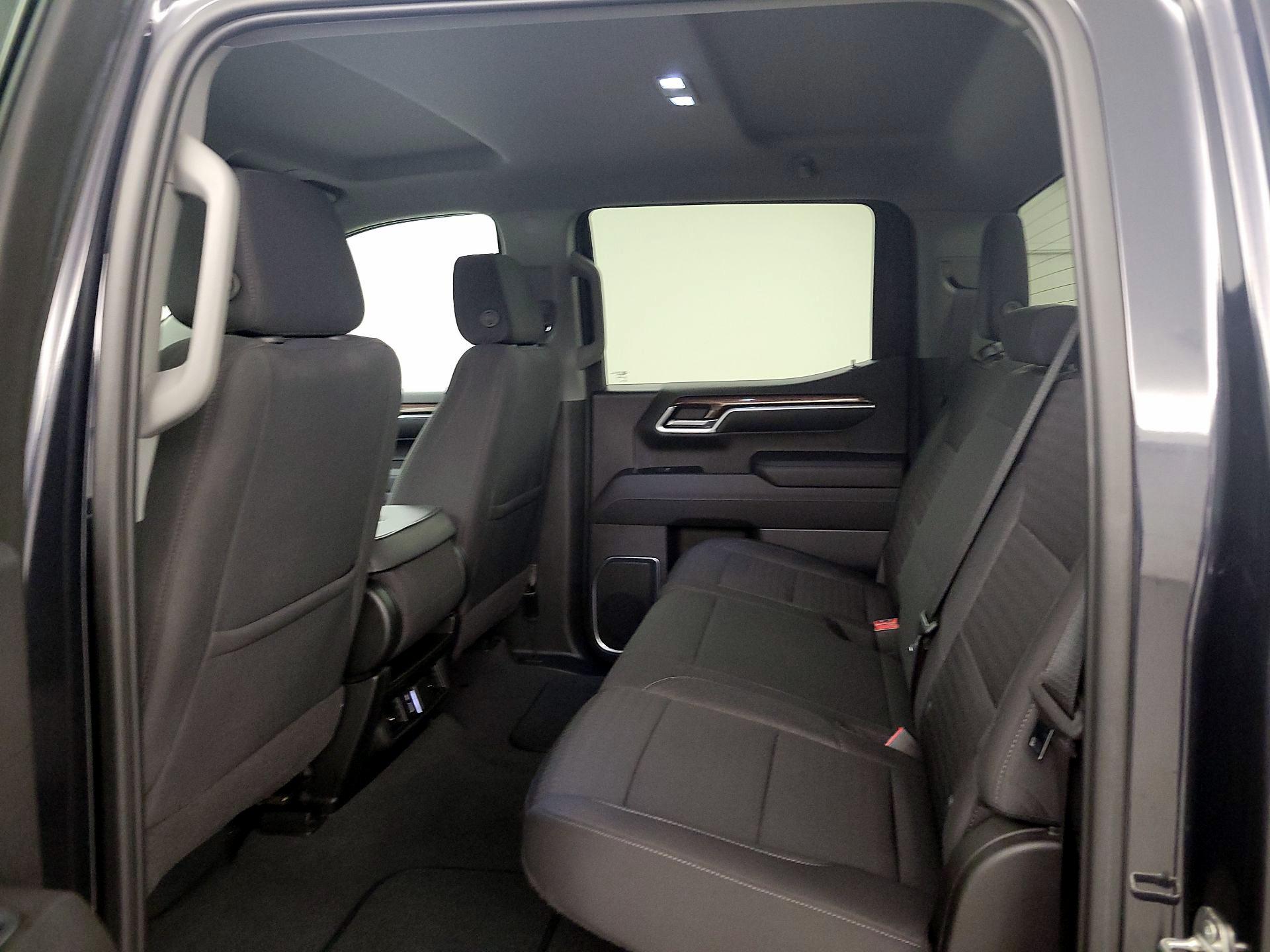 Thumbnail: 2023 Chevrolet Silverado 1500 - 19