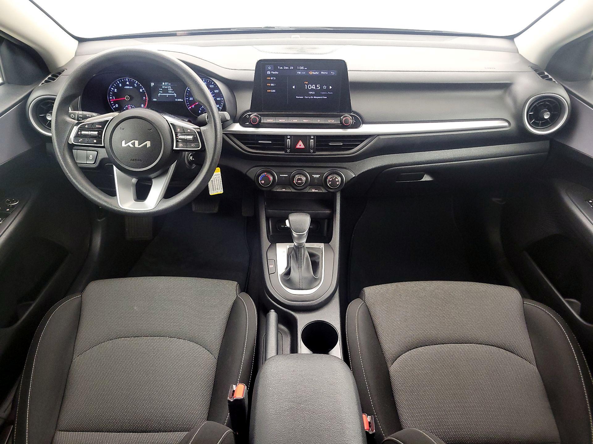 Thumbnail: 2024 Kia Forte - 9