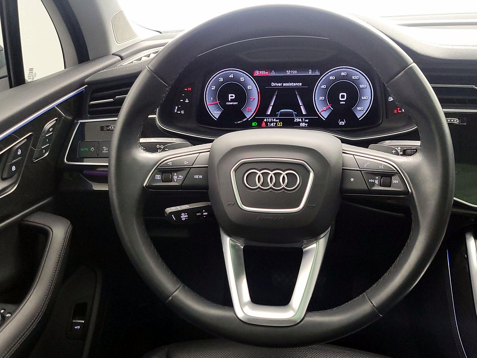 Thumbnail: 2023 Audi Q7 - 10