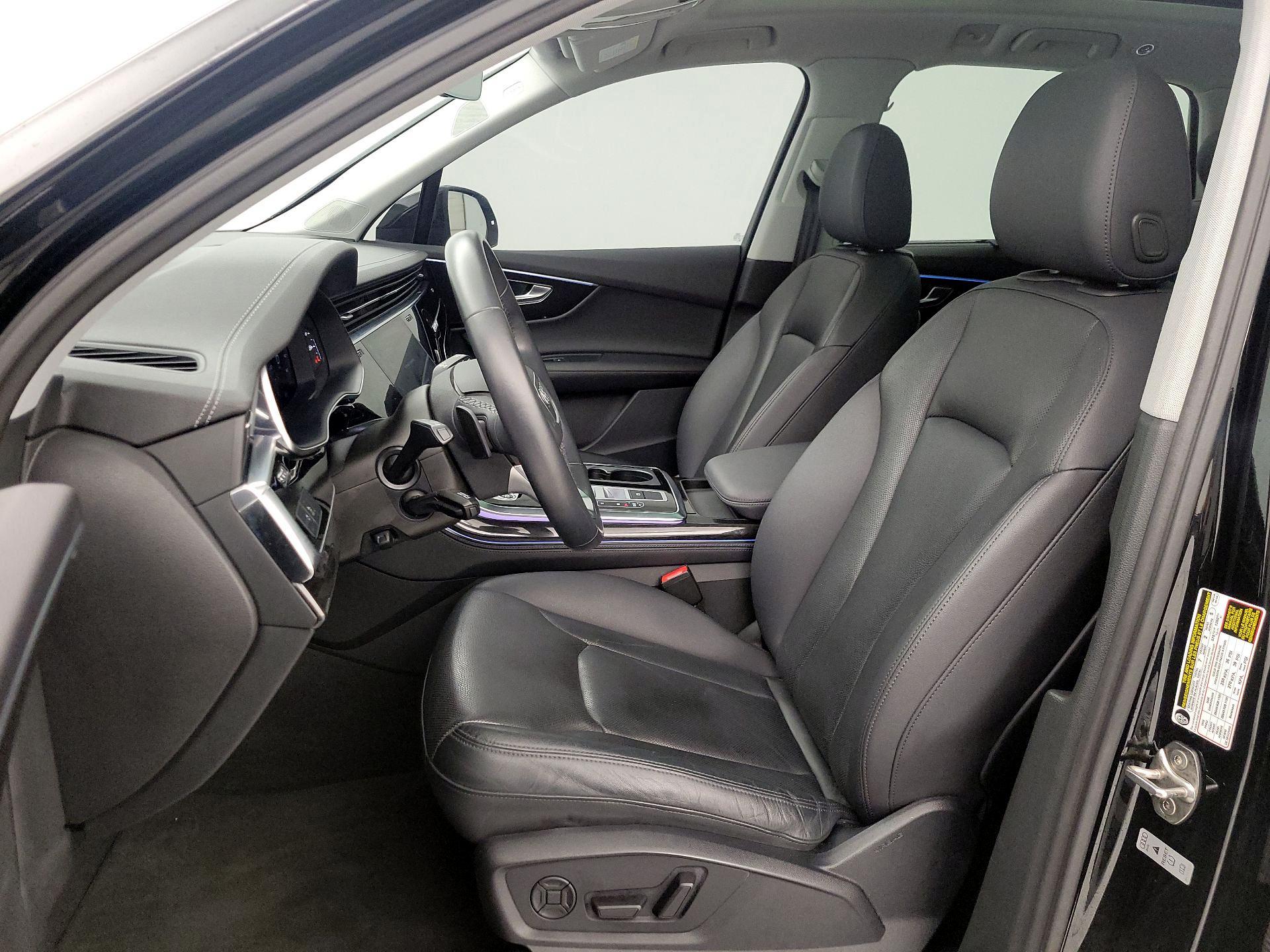 Thumbnail: 2023 Audi Q7 - 11