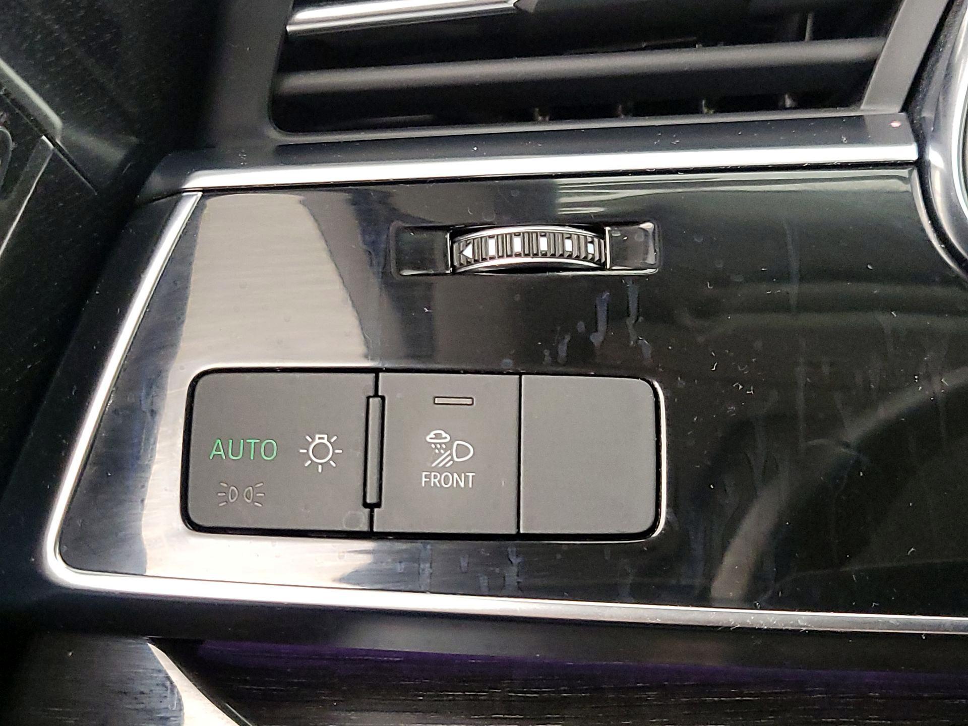 Thumbnail: 2023 Audi Q7 - 13