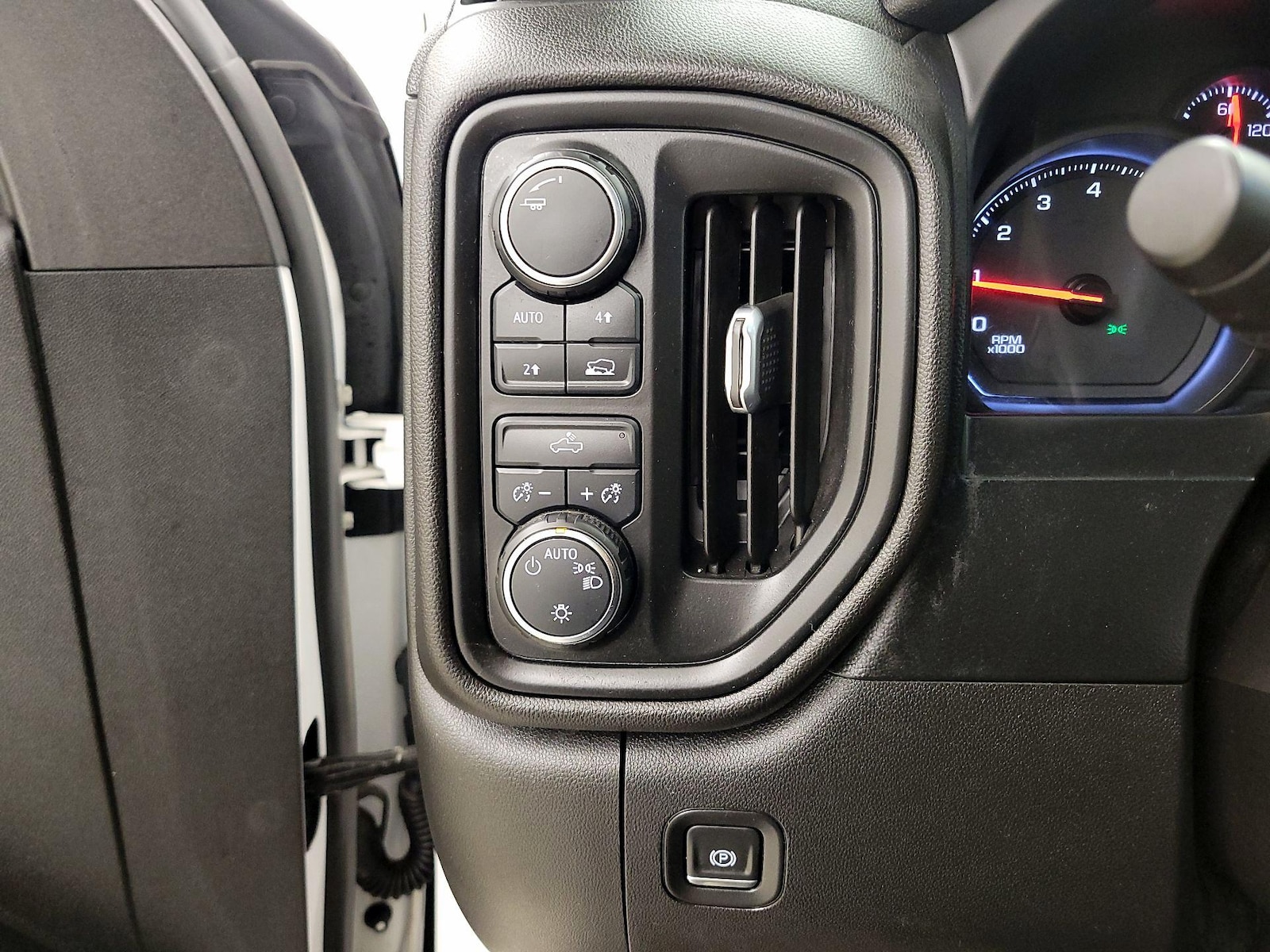 2021 Chevrolet Silverado 1500 Custom - Photo 14
