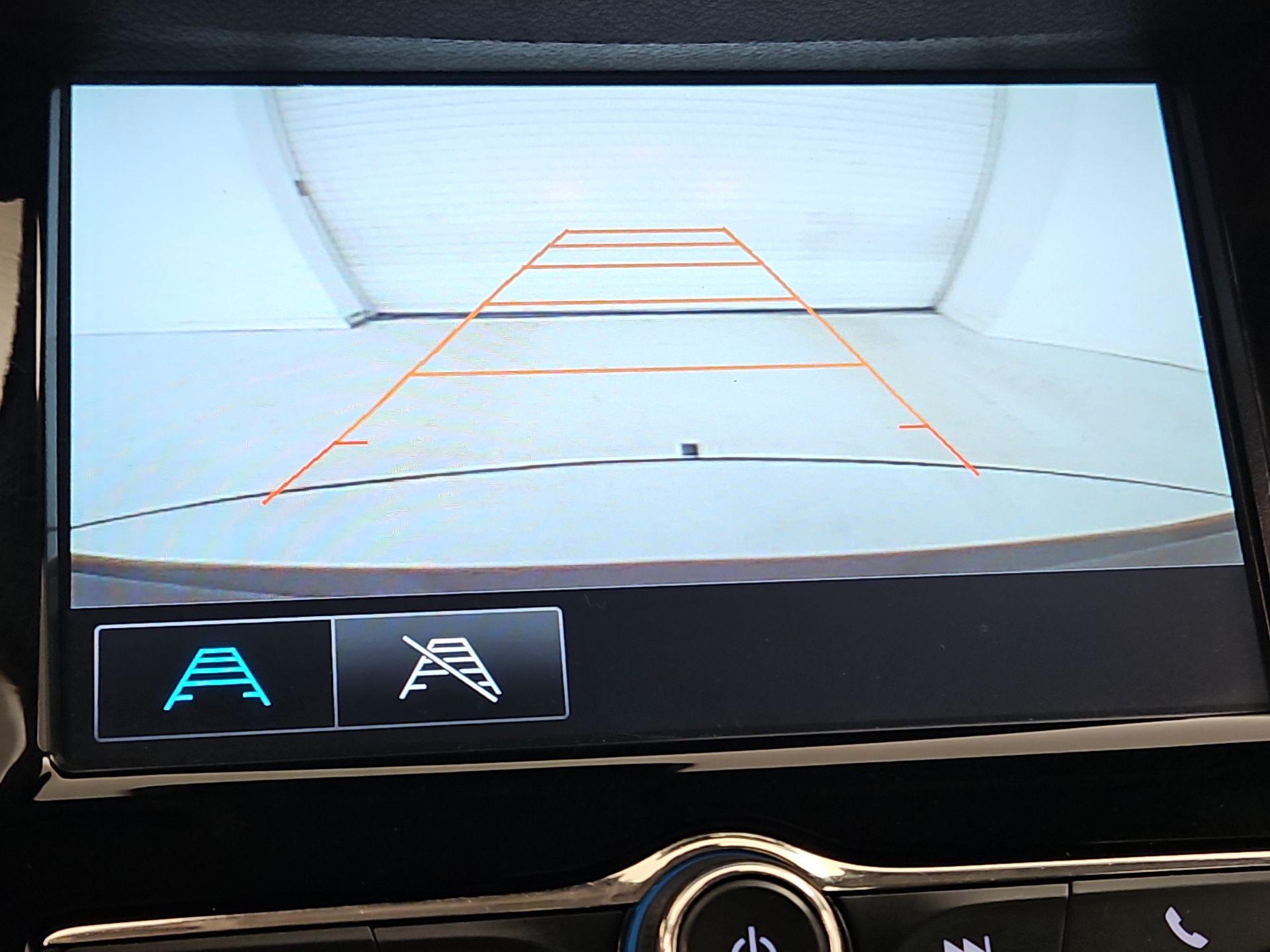 Thumbnail: 2017 Chevrolet Trax - 14