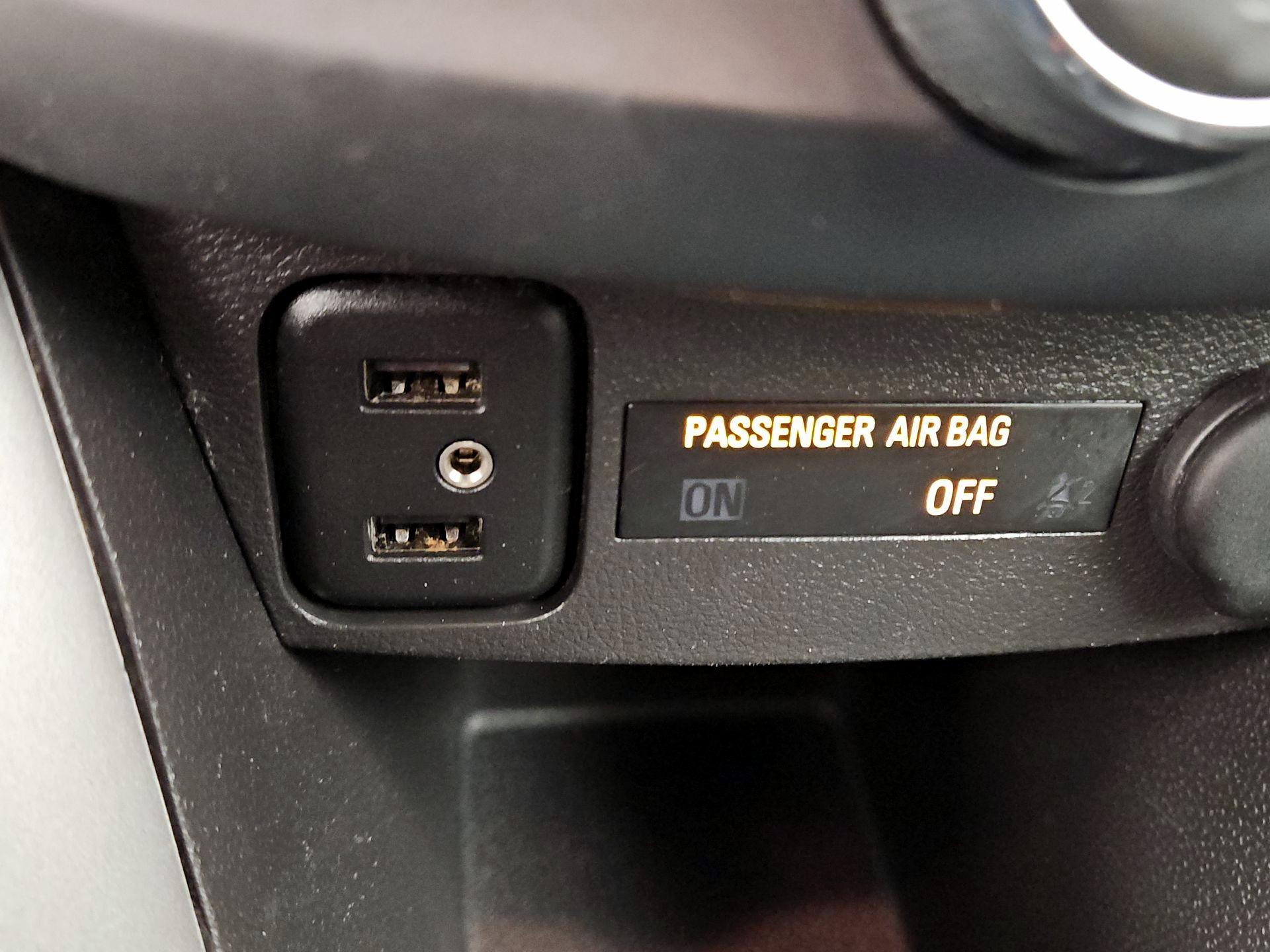 Thumbnail: 2017 Chevrolet Trax - 18