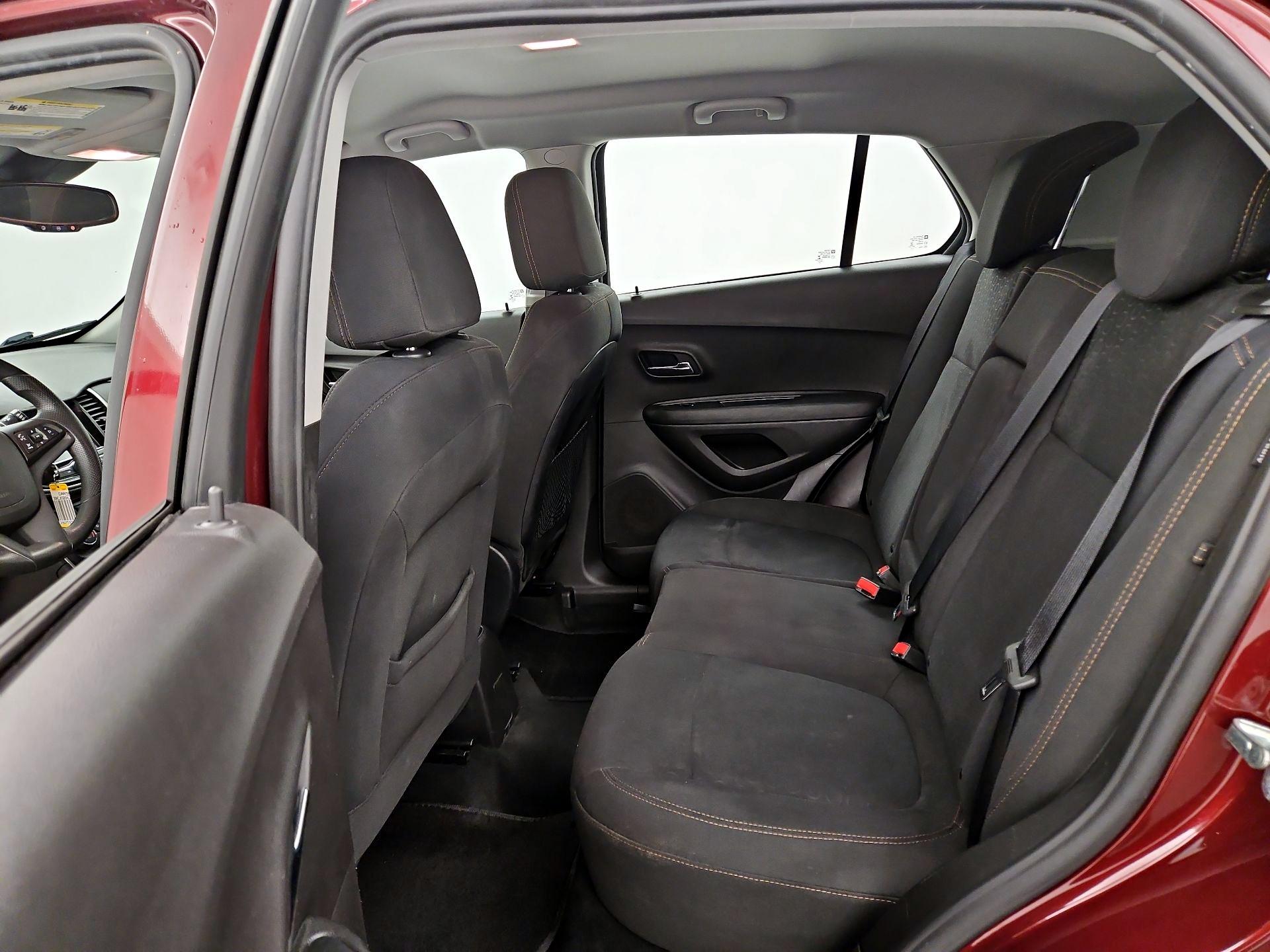 Thumbnail: 2017 Chevrolet Trax - 19