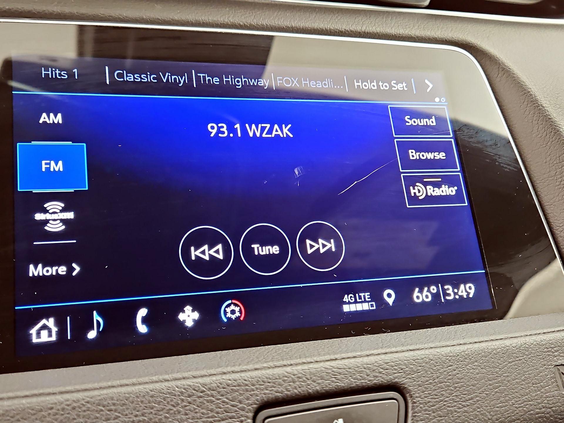 Thumbnail: 2019 Cadillac XT4 - 15