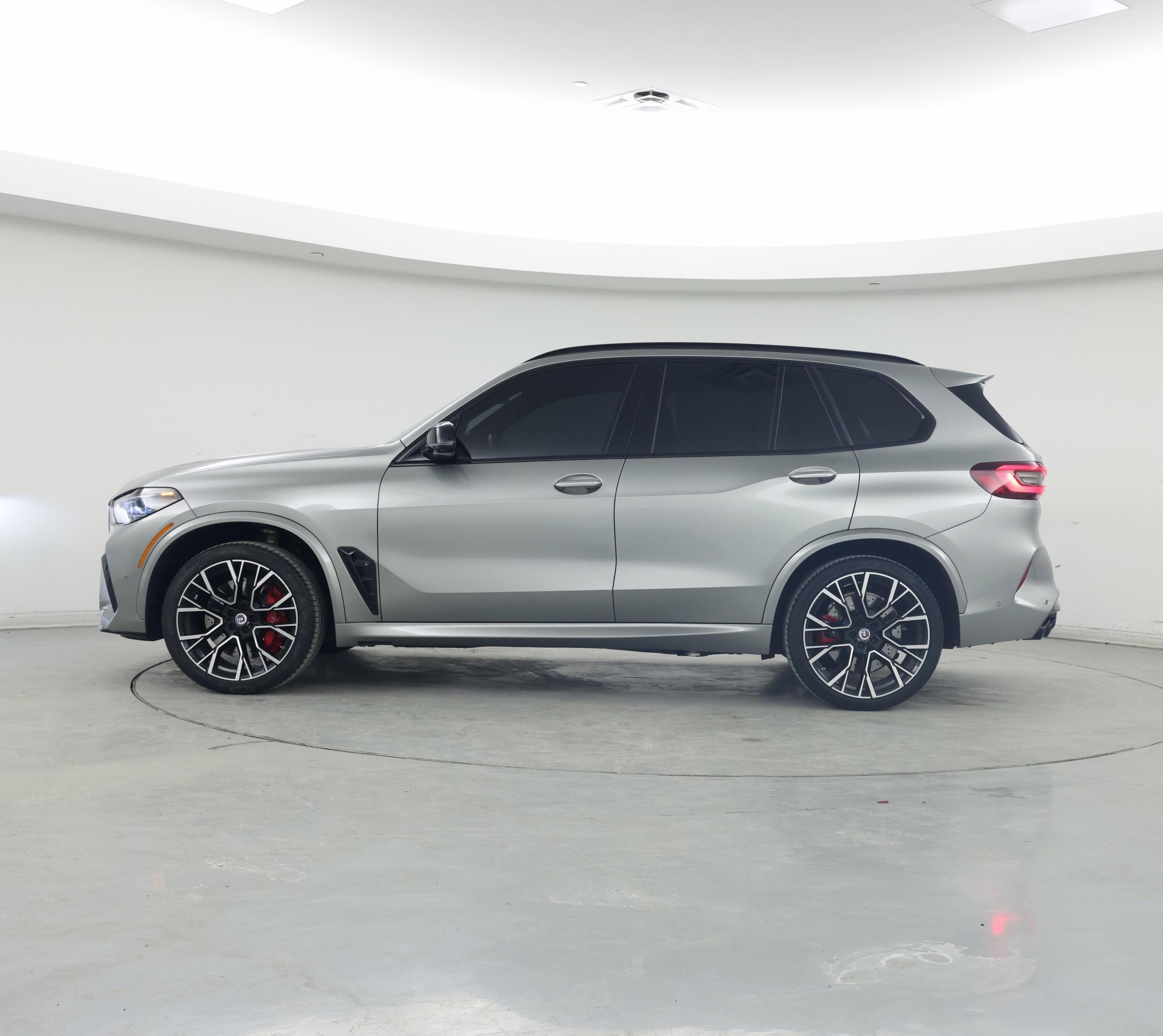 Thumbnail: 2022 BMW X5 - 3