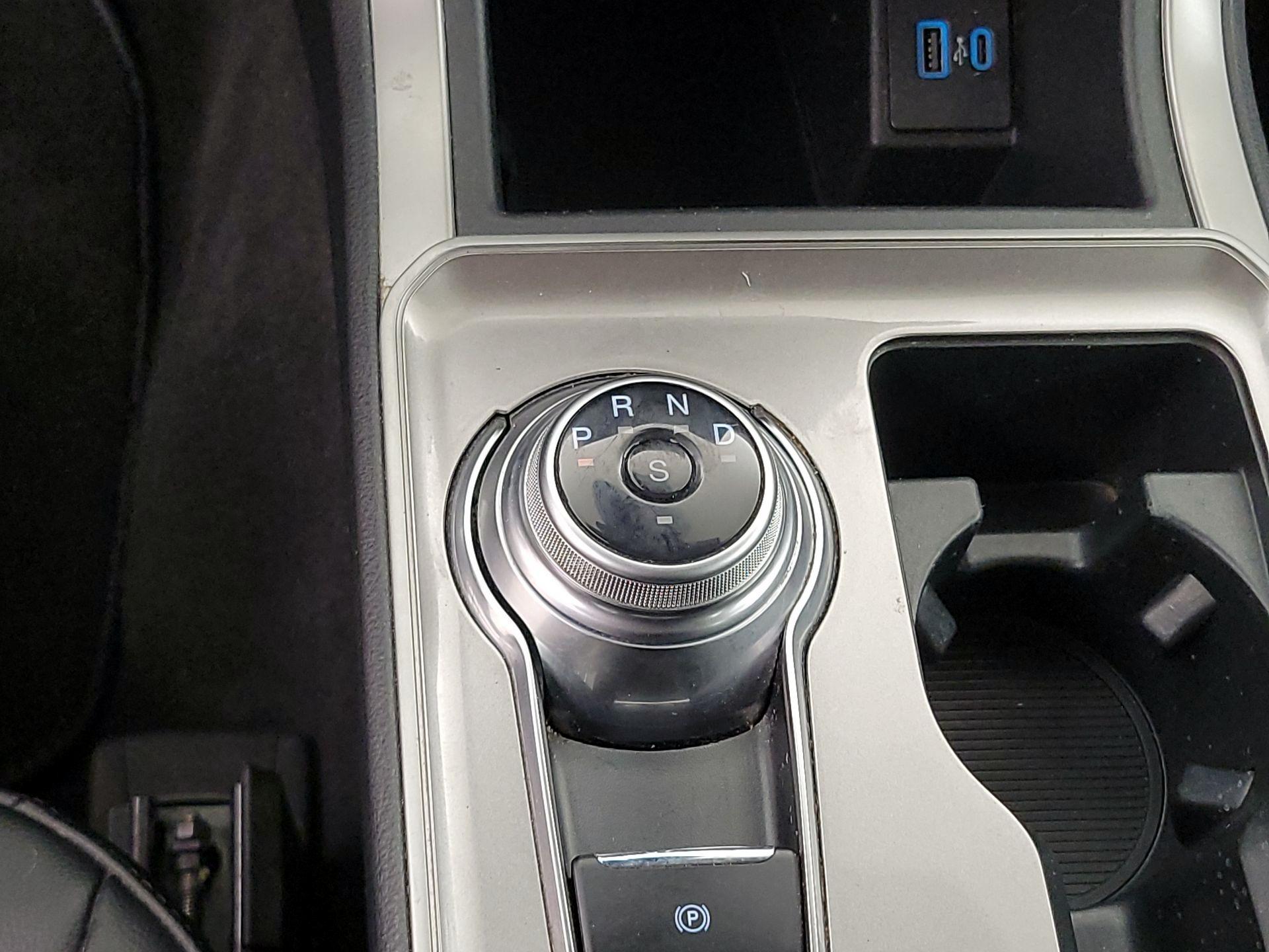 Thumbnail: 2024 Ford Edge - 17