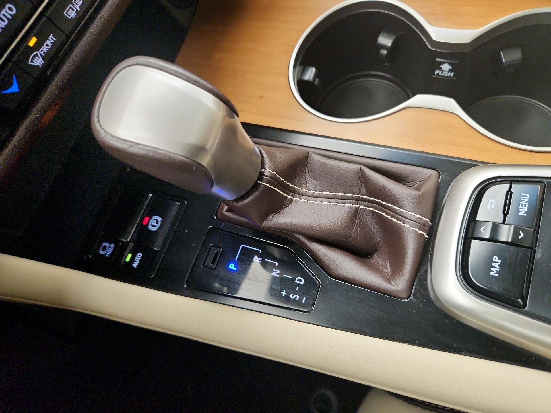 Thumbnail: 2018 Lexus RX - 18