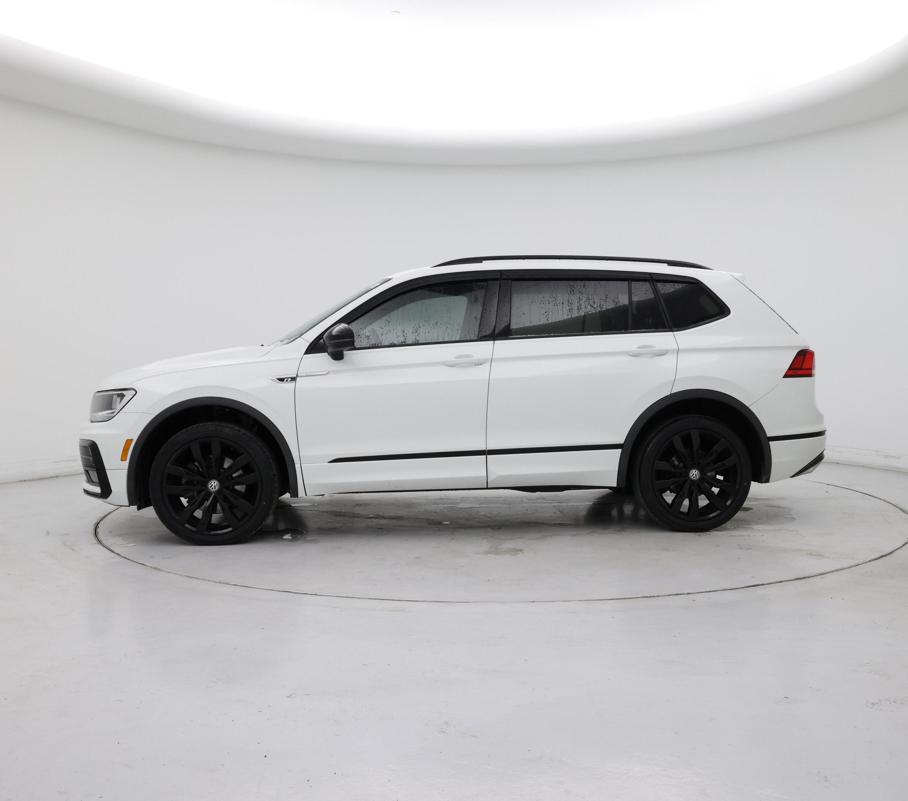 Thumbnail: 2020 Volkswagen Tiguan - 3