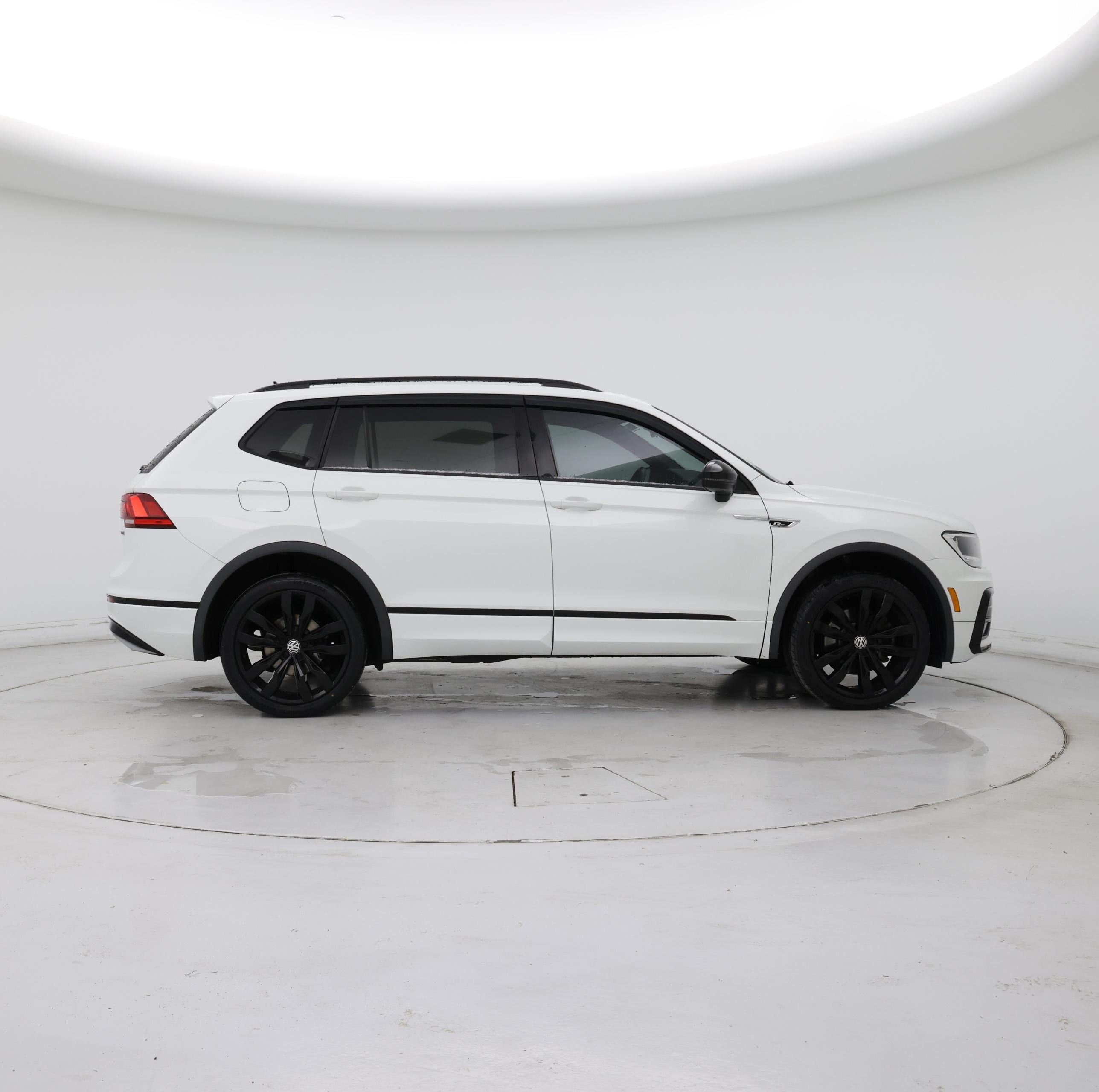 Thumbnail: 2020 Volkswagen Tiguan - 7