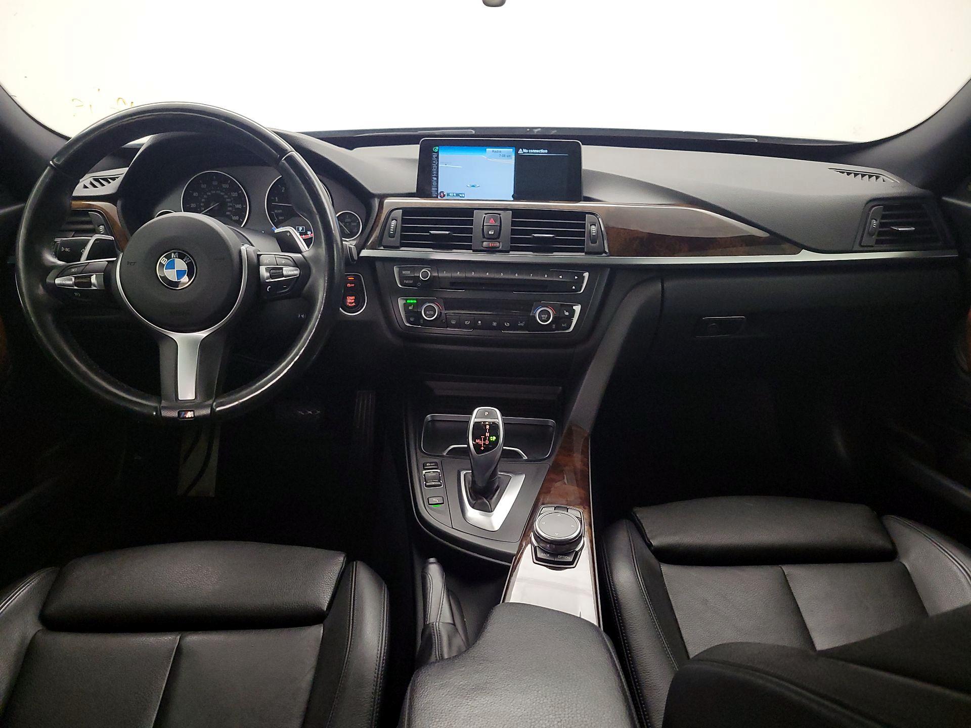 Thumbnail: 2016 BMW 3 Series - 9