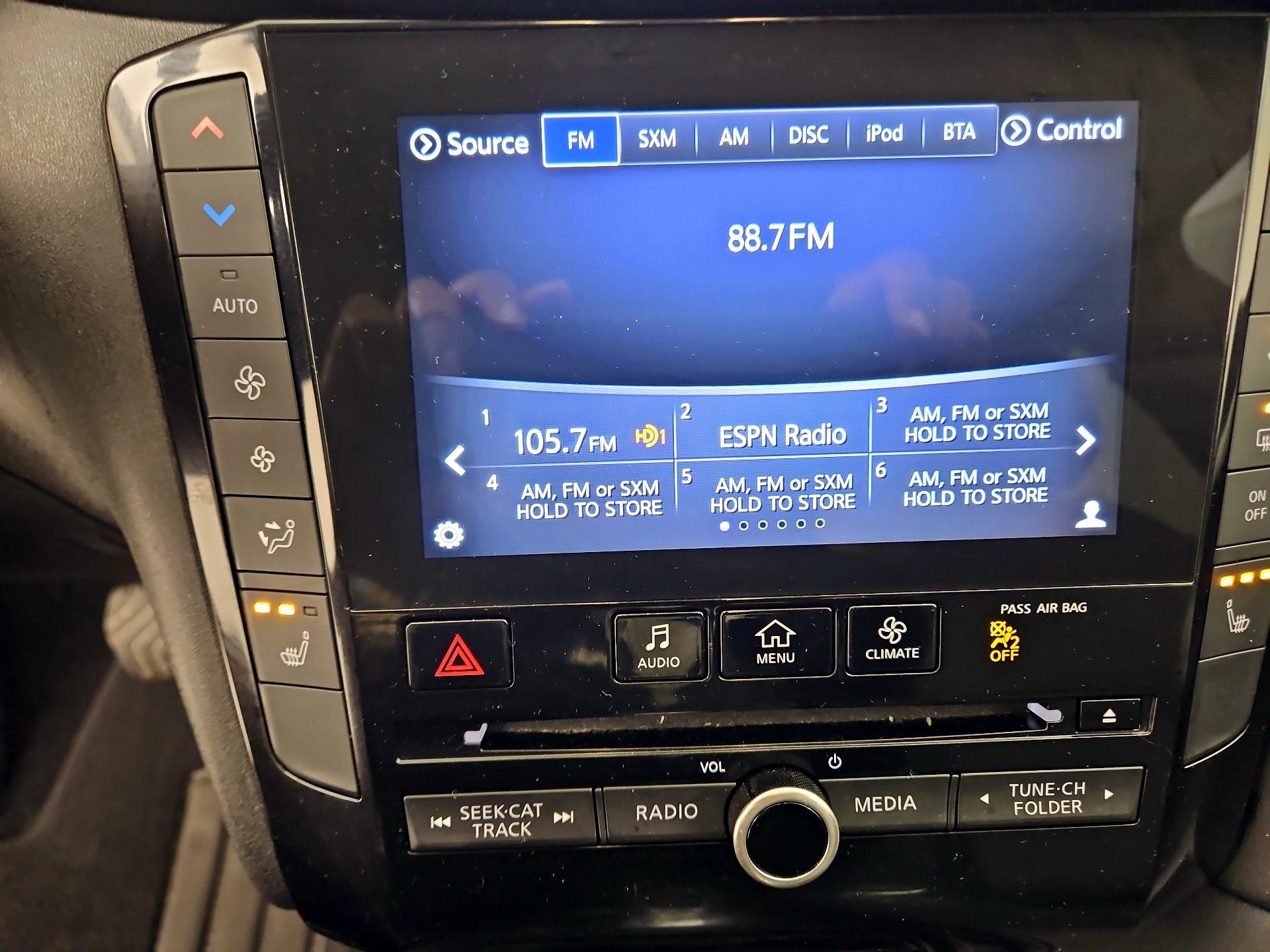 Thumbnail: 2019 INFINITI QX50 - 16