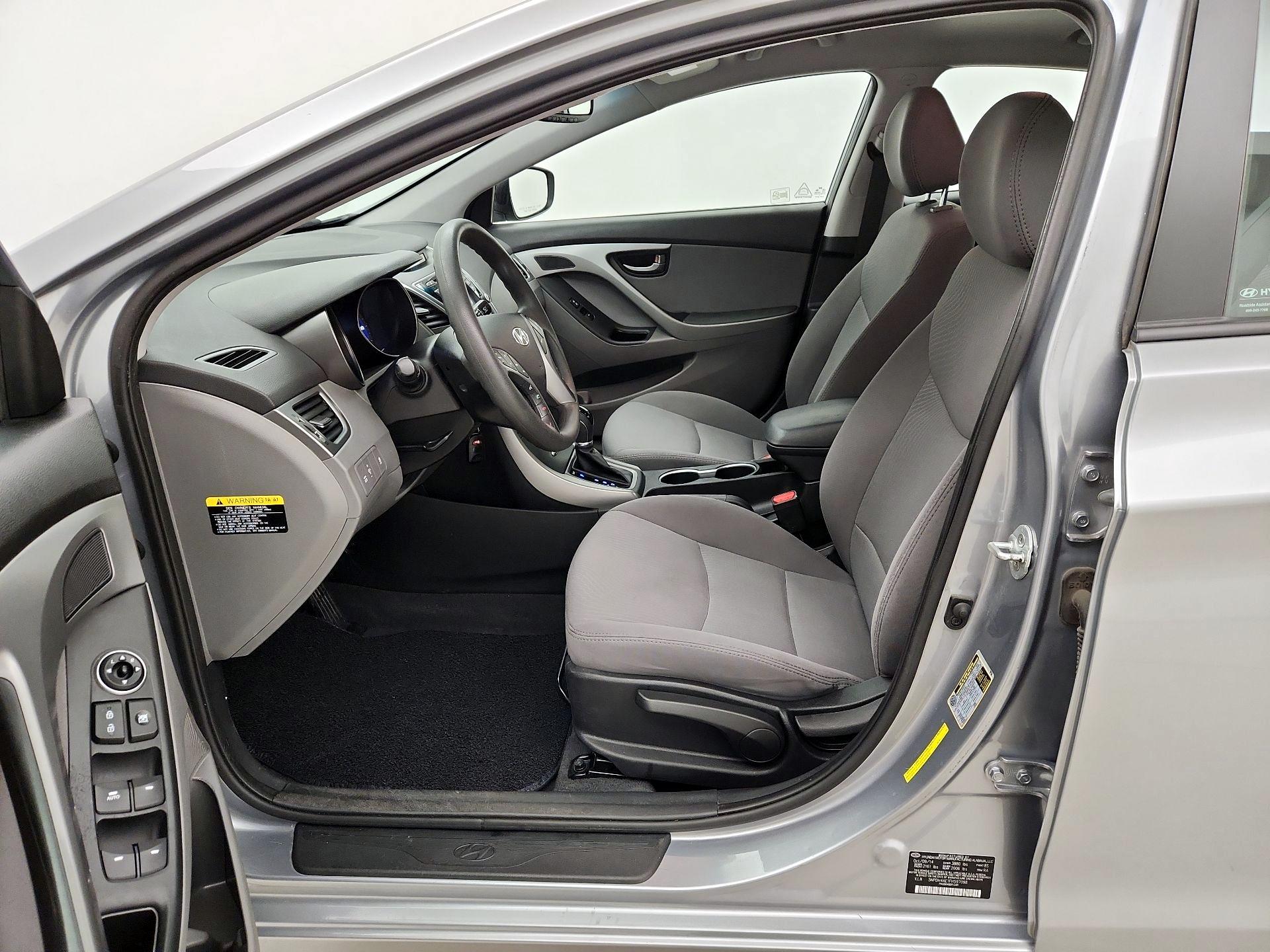 Thumbnail: 2015 Hyundai Elantra - 11