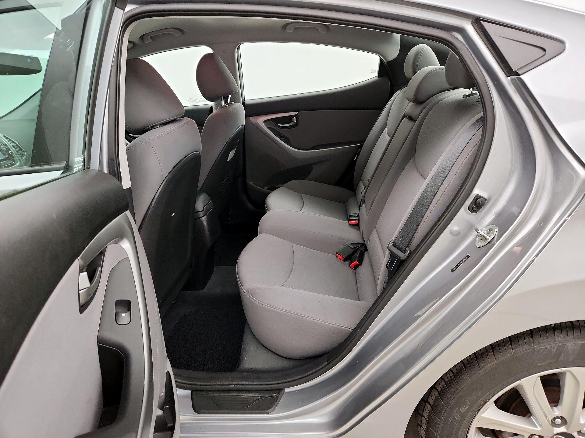 Thumbnail: 2015 Hyundai Elantra - 19