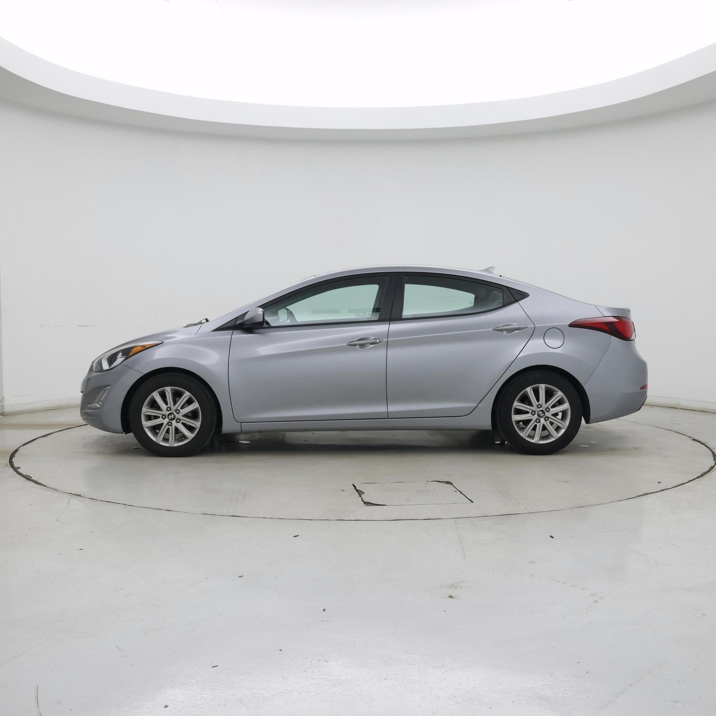 Thumbnail: 2015 Hyundai Elantra - 3
