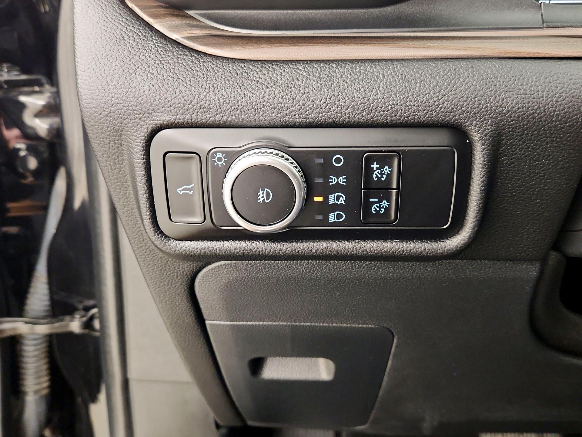 Thumbnail: 2023 Ford Explorer - 13