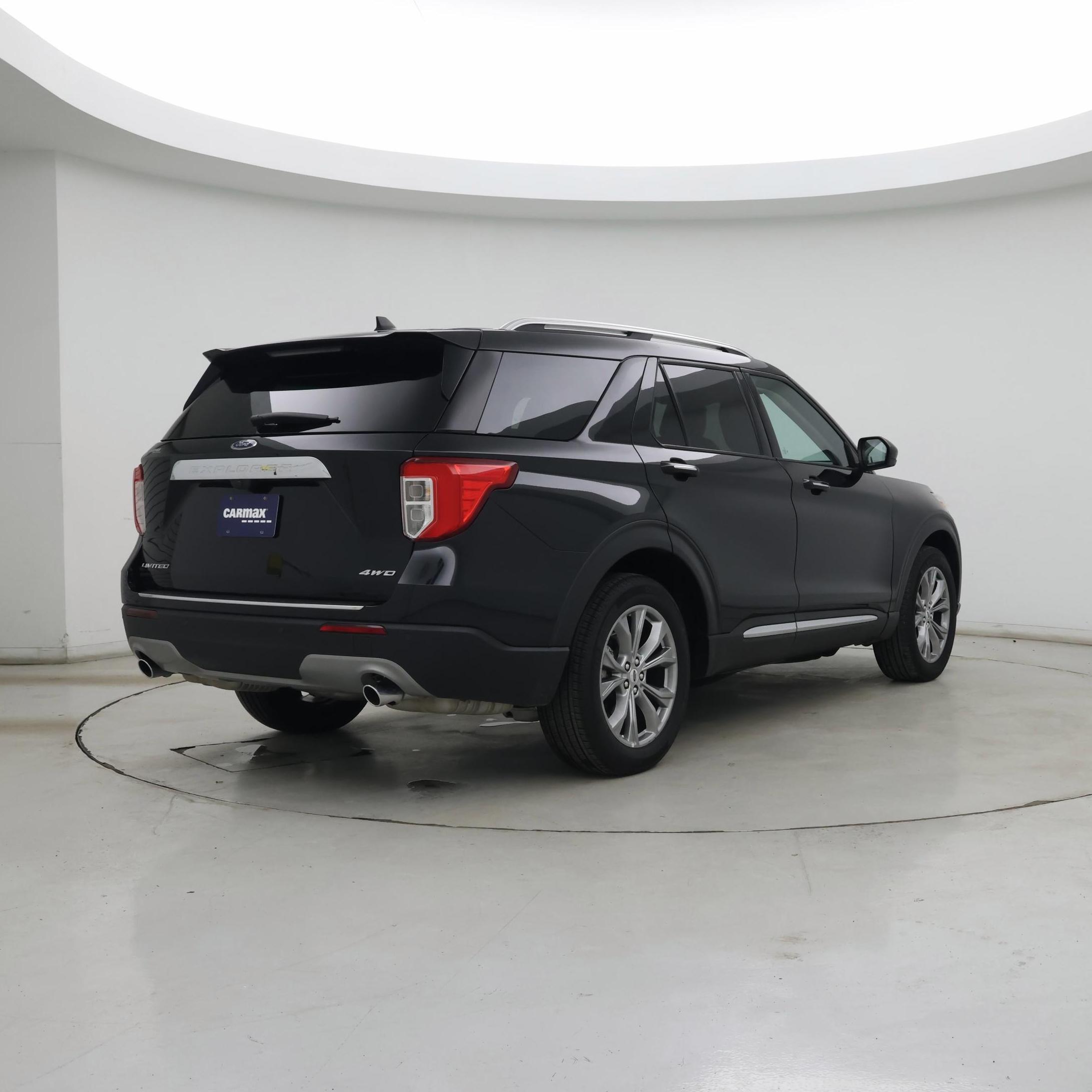 Thumbnail: 2023 Ford Explorer - 8