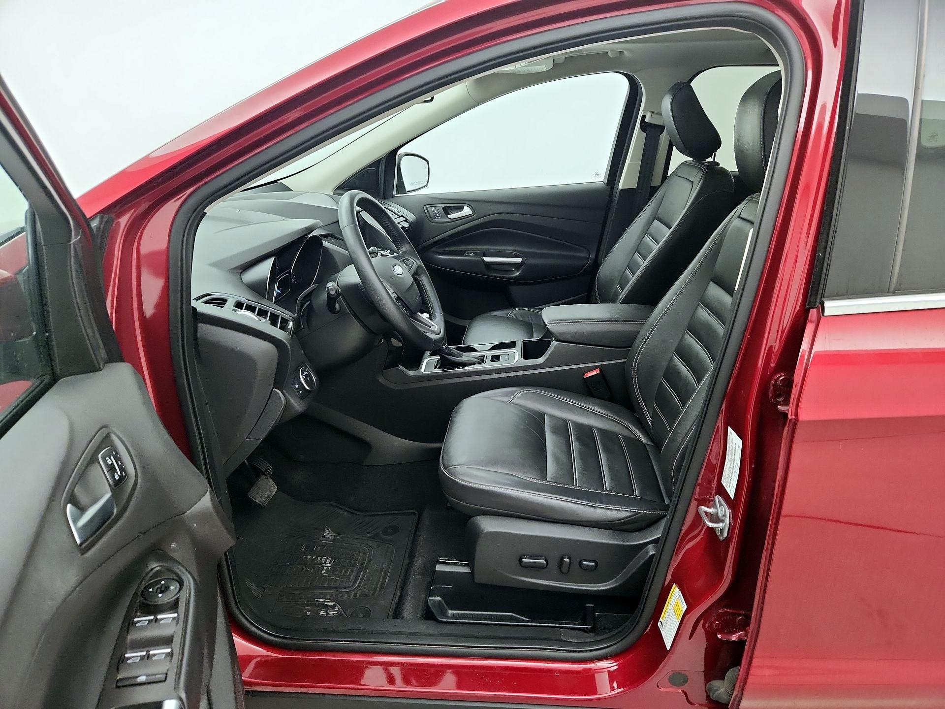 Thumbnail: 2019 Ford Escape - 11