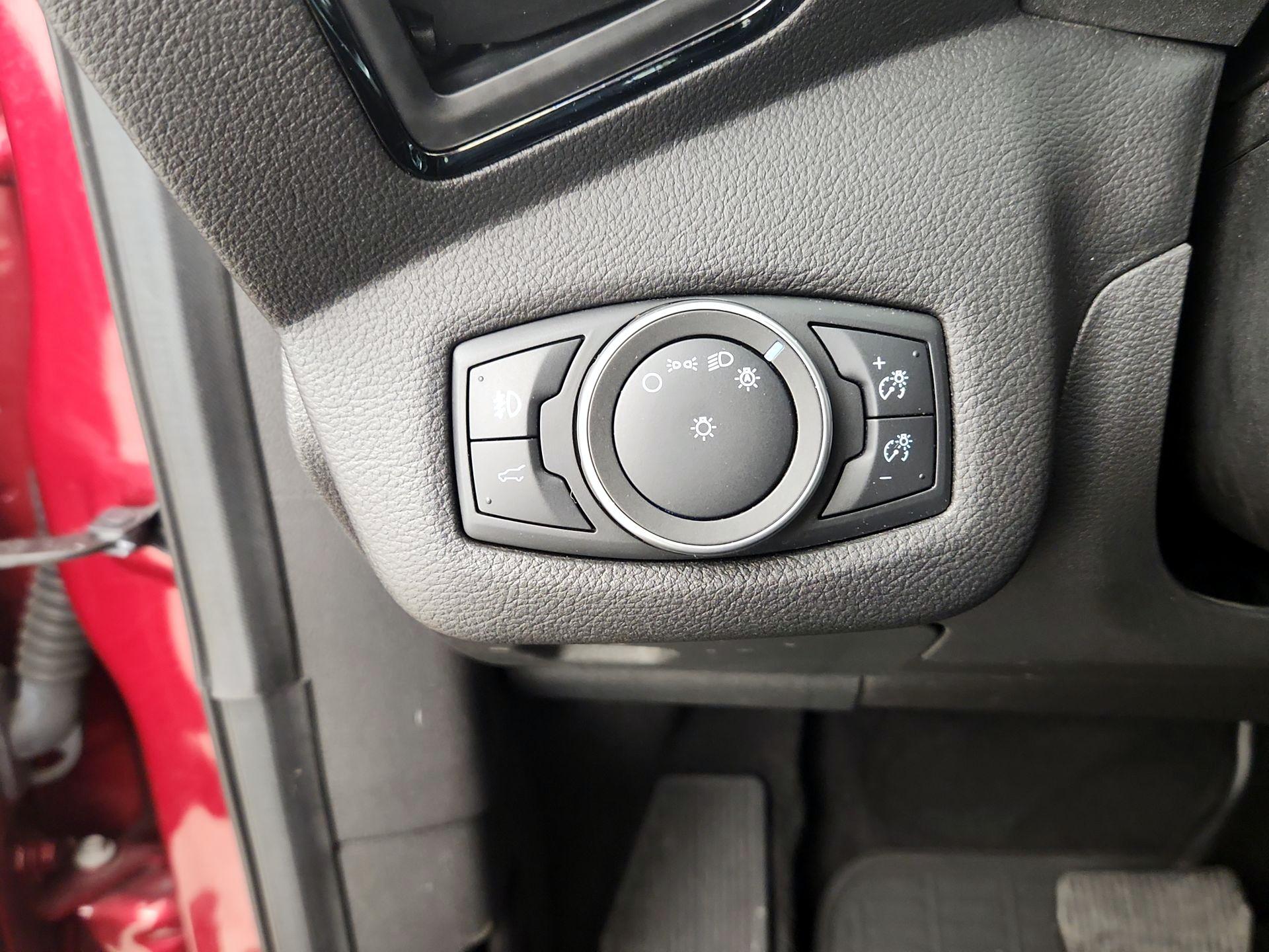 Thumbnail: 2019 Ford Escape - 13