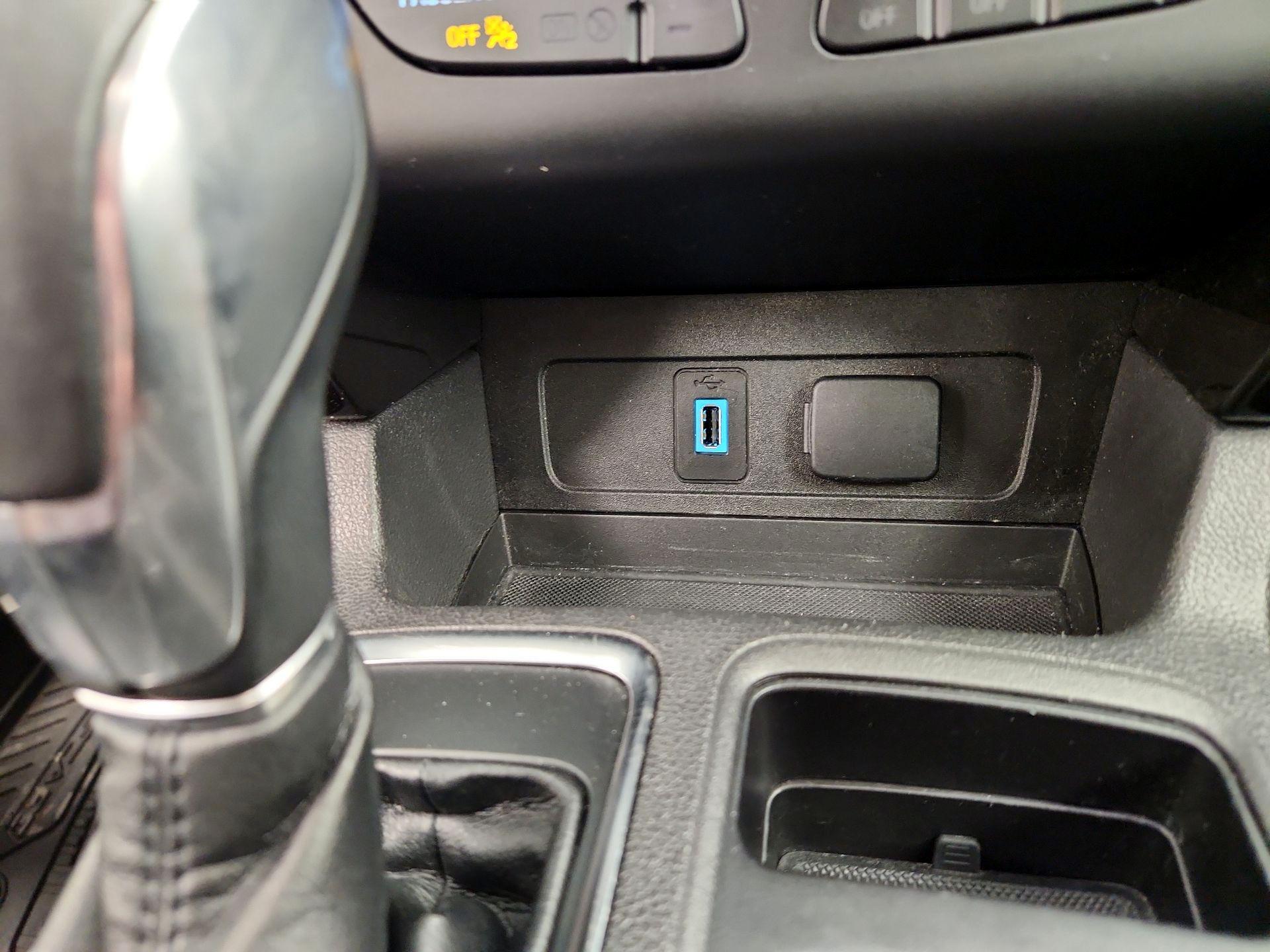 Thumbnail: 2019 Ford Escape - 19