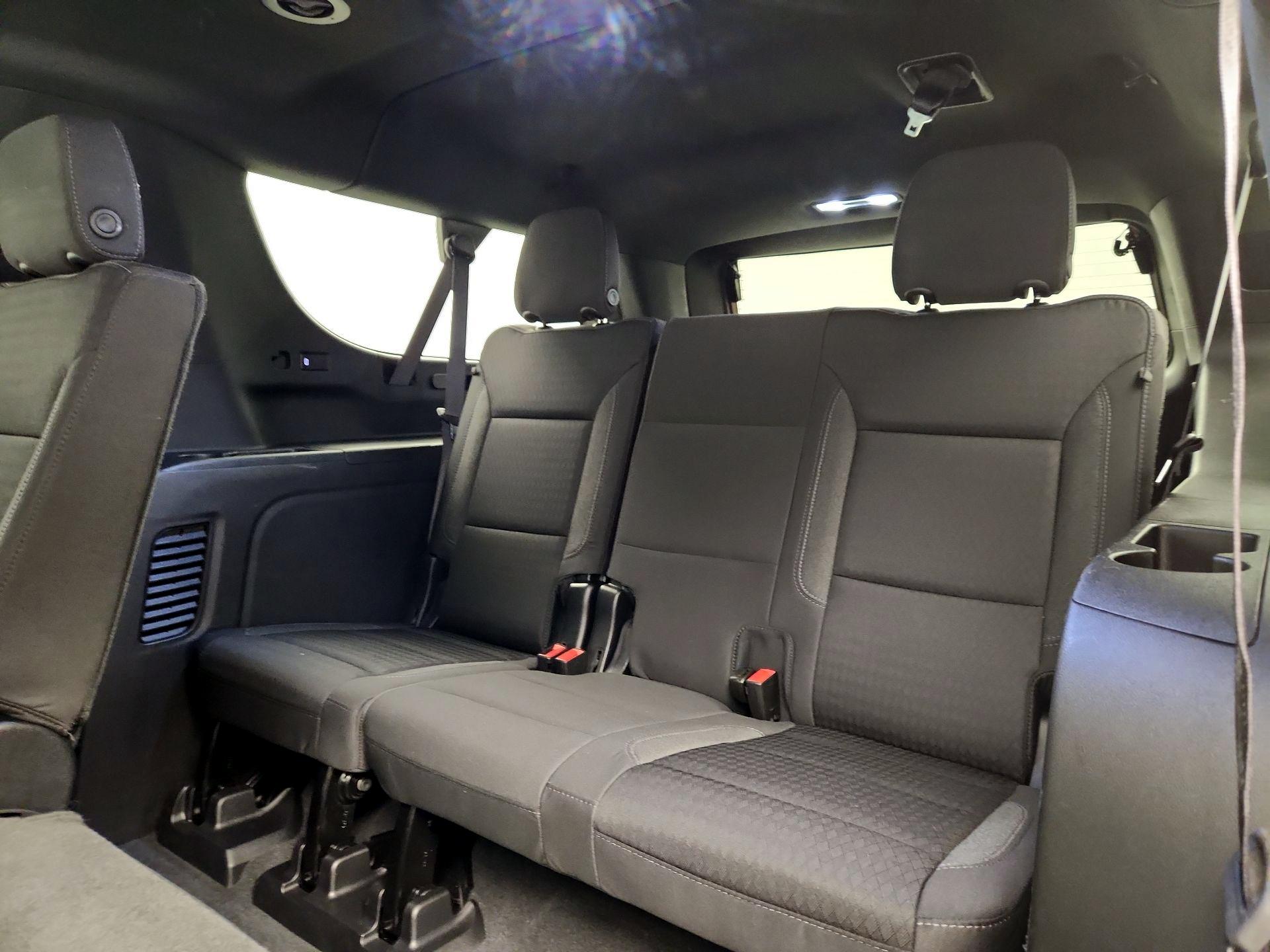 Thumbnail: 2023 Chevrolet Suburban - 20