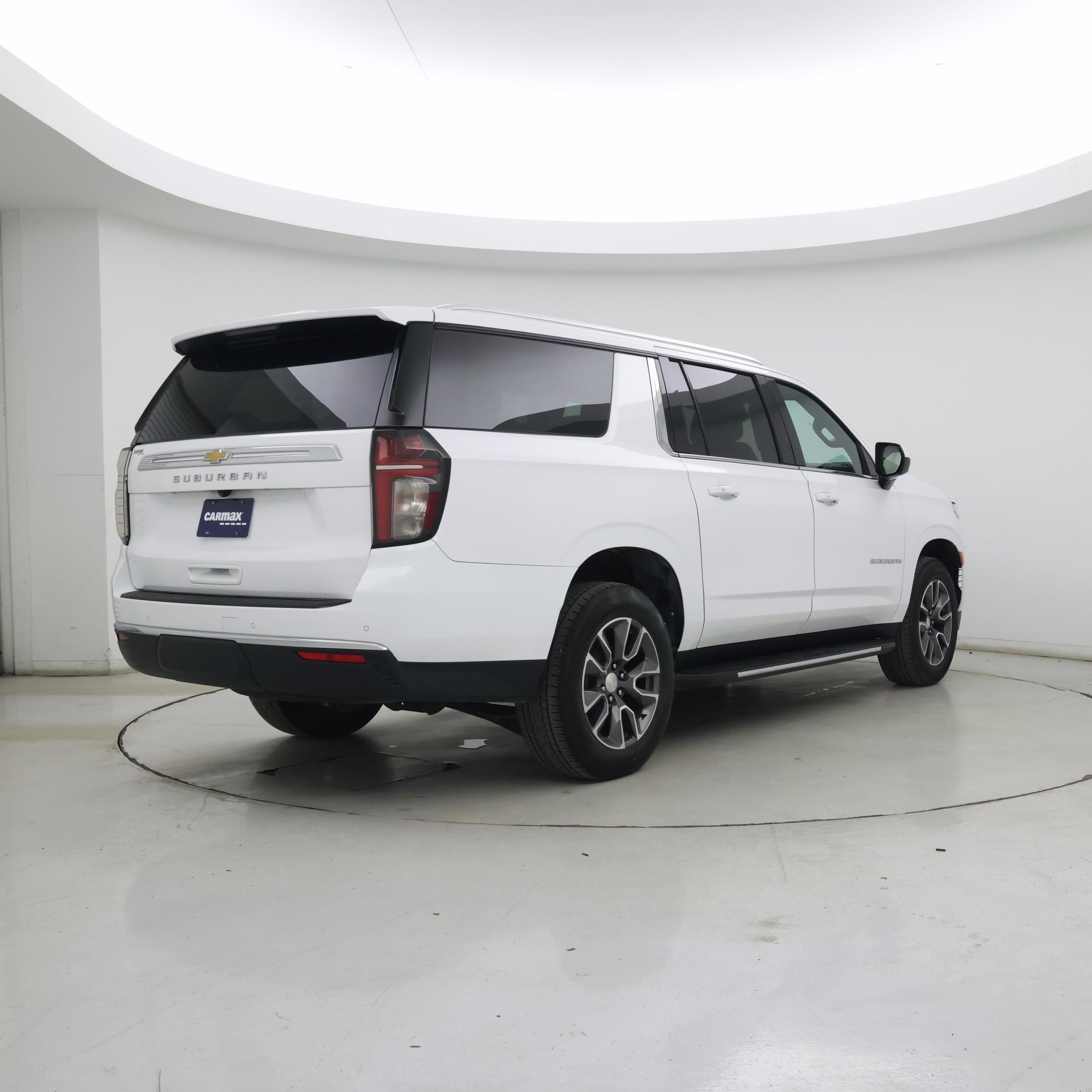 Thumbnail: 2023 Chevrolet Suburban - 8