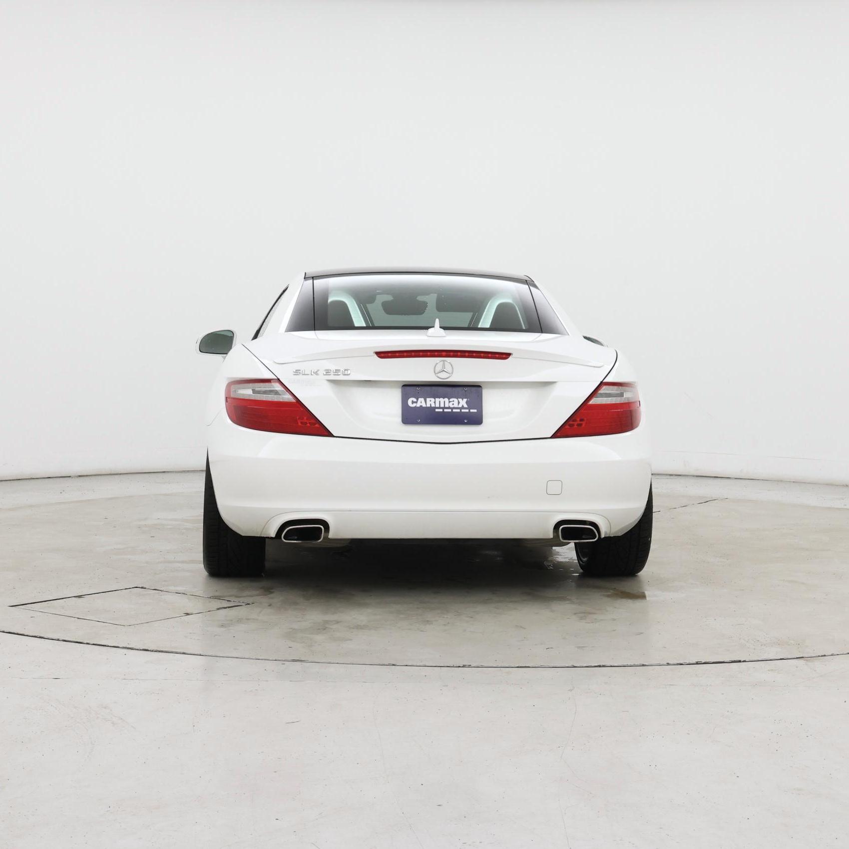 Thumbnail: 2015 Mercedes-Benz SLK - 4