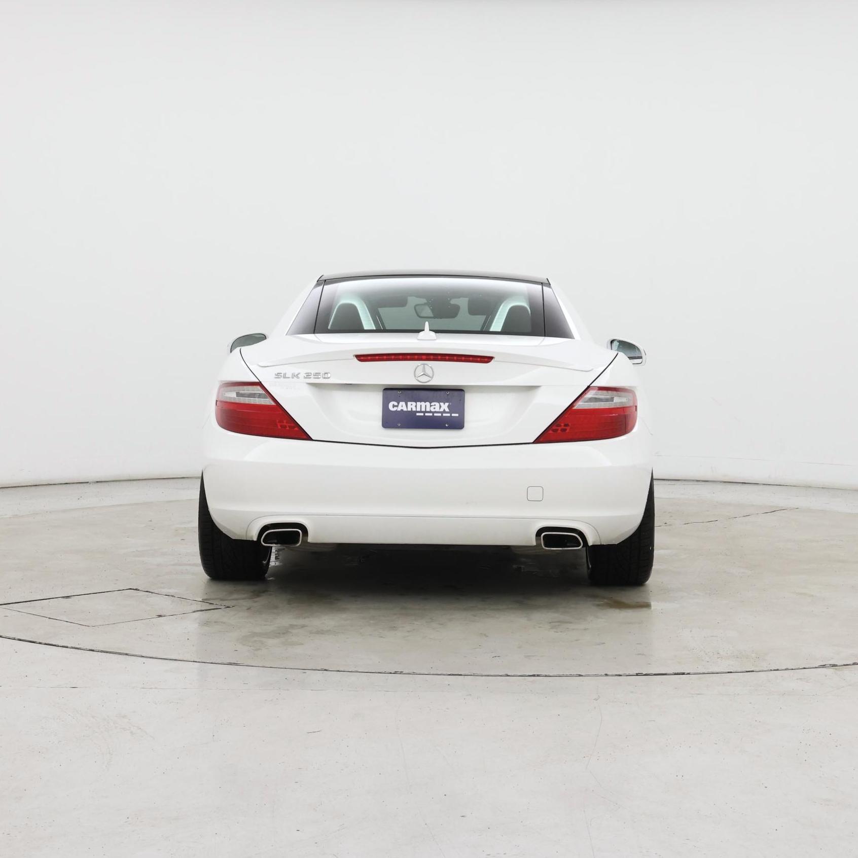 Thumbnail: 2015 Mercedes-Benz SLK - 6