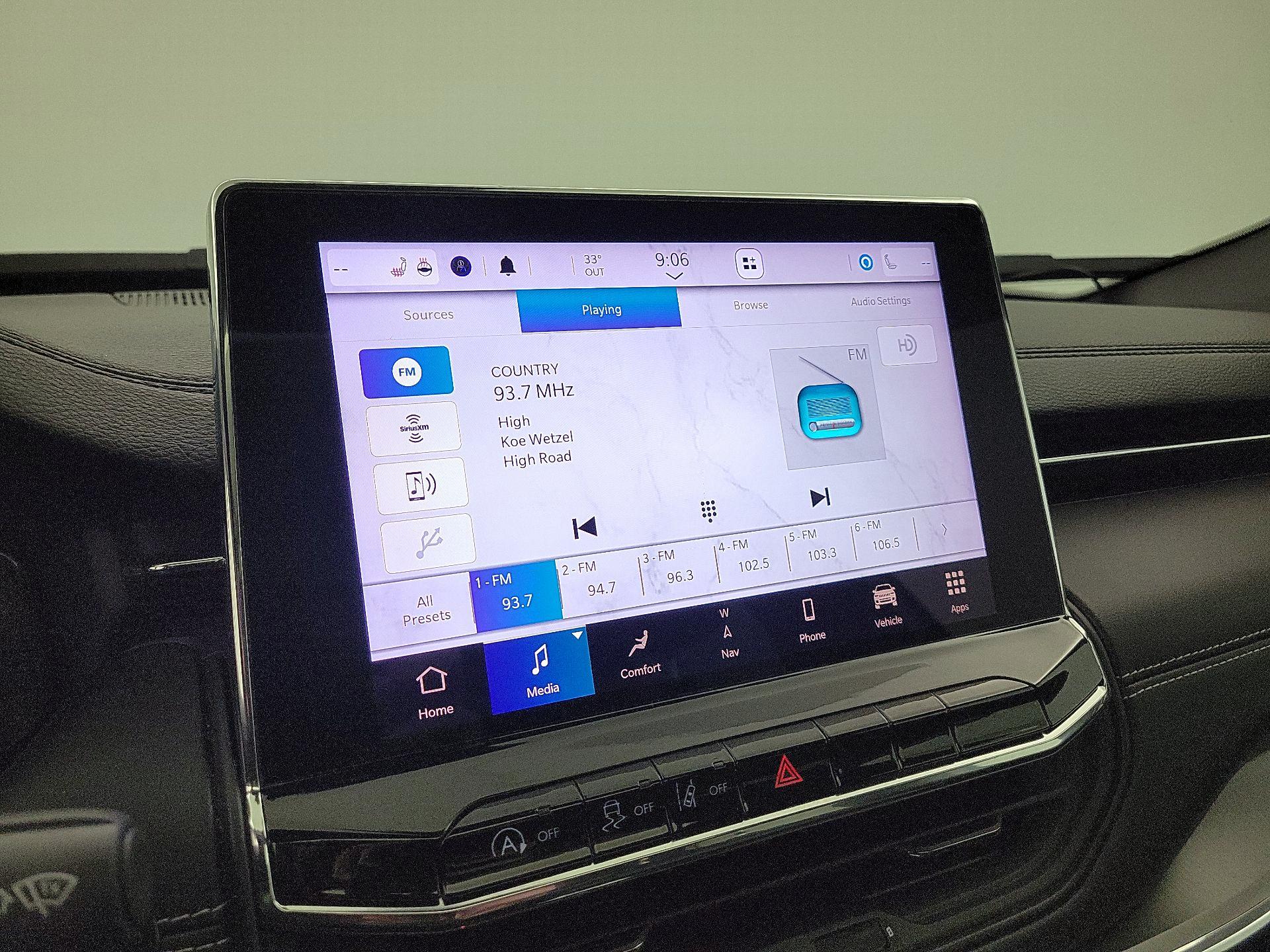 Thumbnail: 2022 Jeep Compass - 16