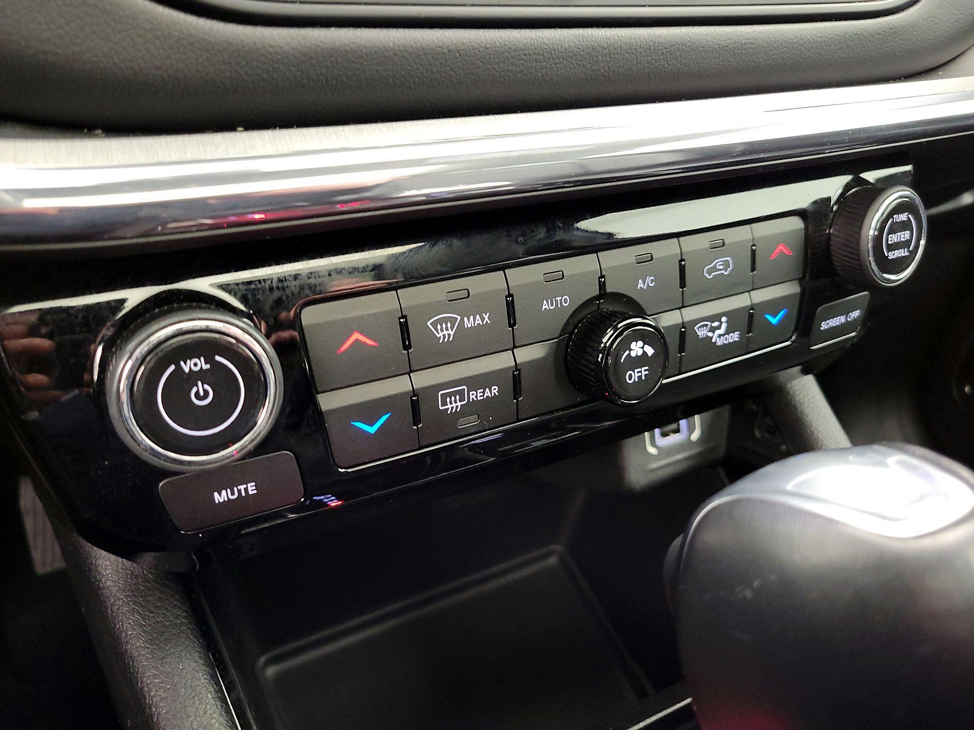 Thumbnail: 2022 Jeep Compass - 17