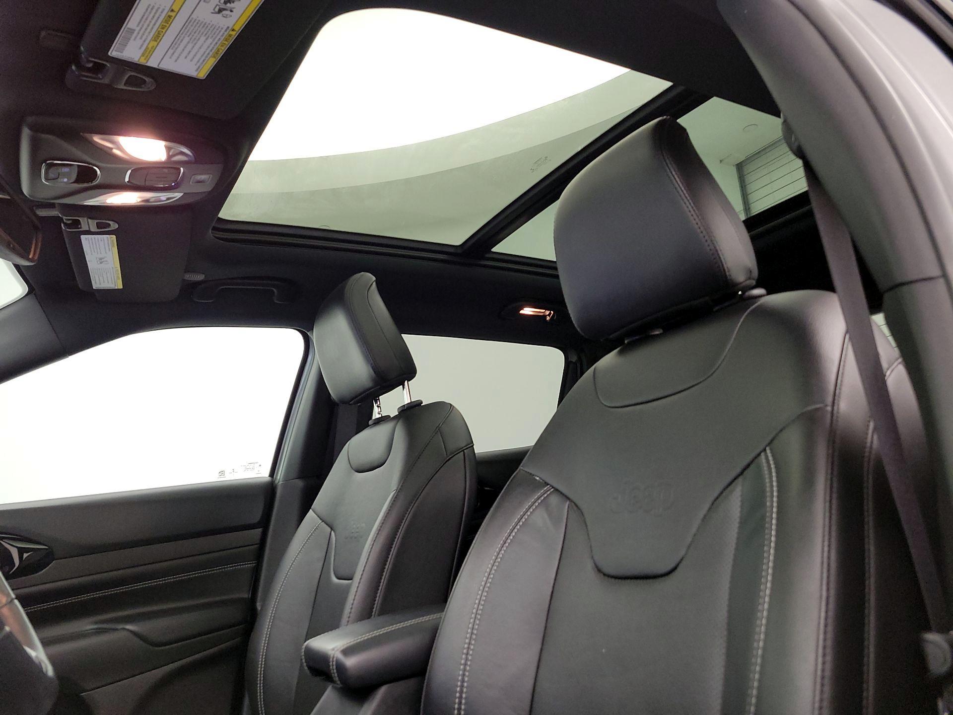 Thumbnail: 2022 Jeep Compass - 20