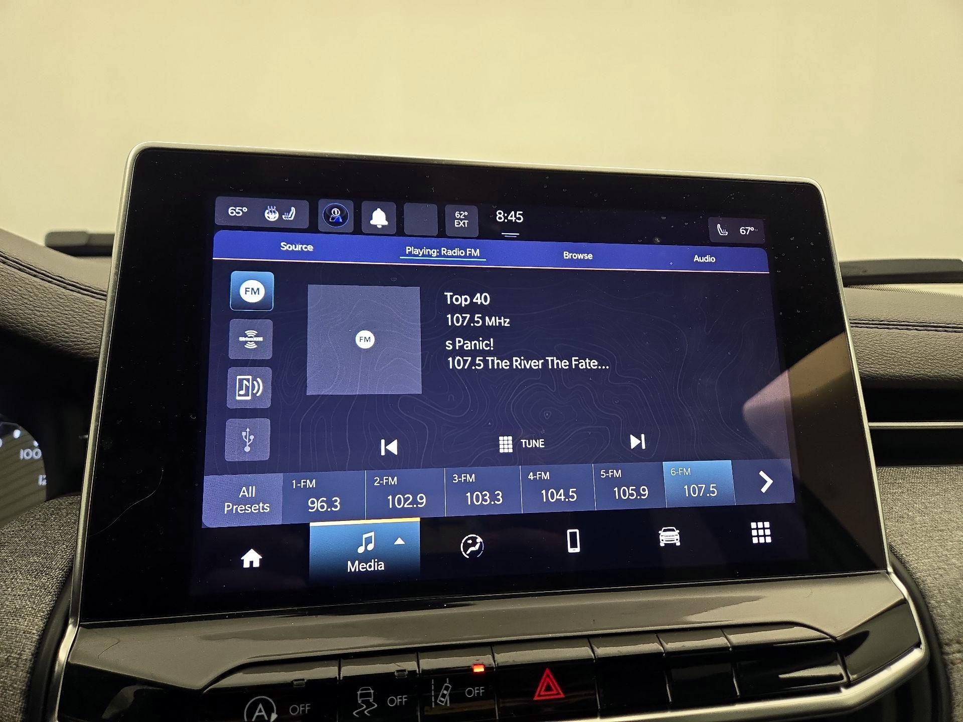 Thumbnail: 2022 Jeep Compass - 15