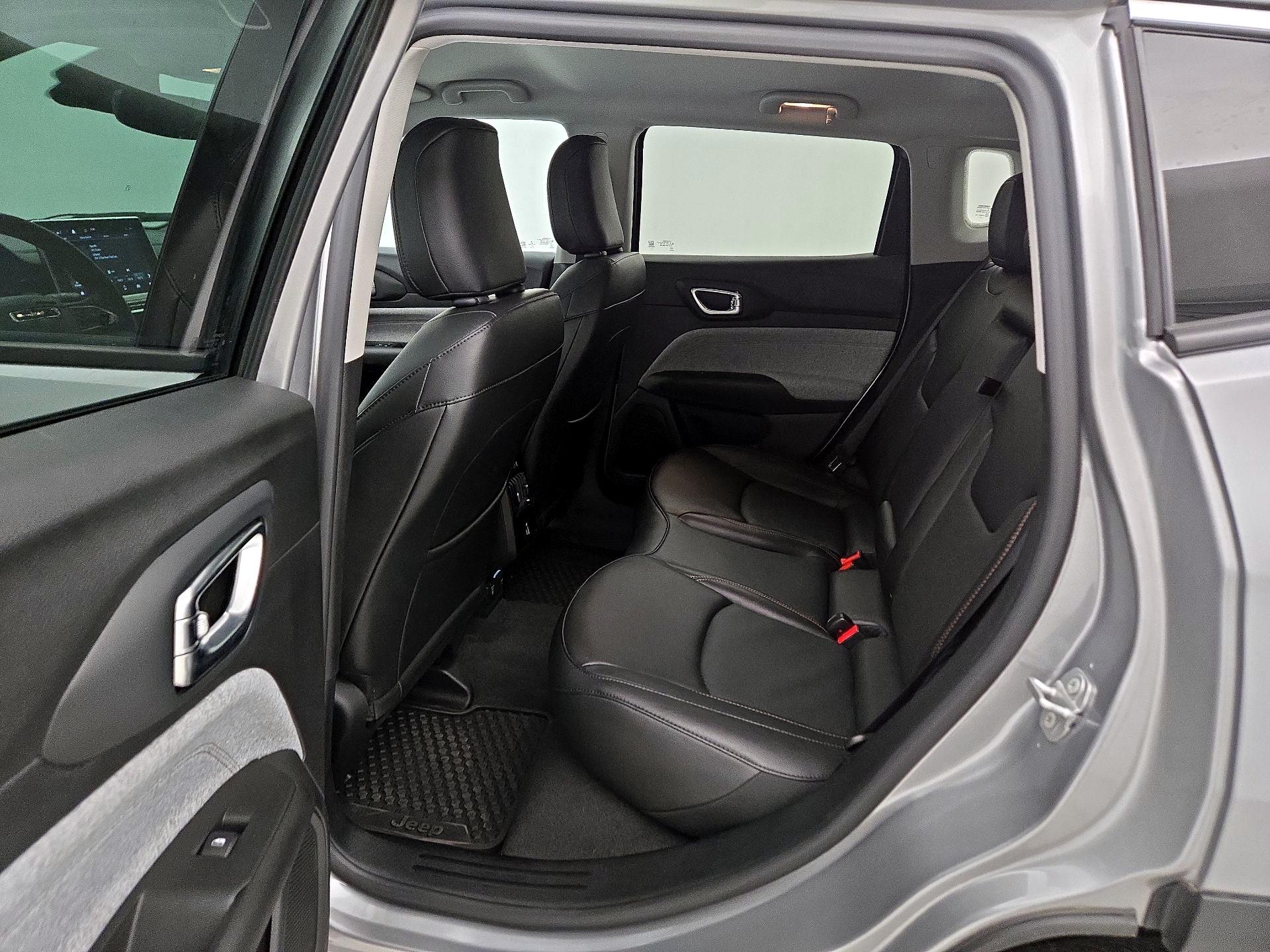 Thumbnail: 2022 Jeep Compass - 19