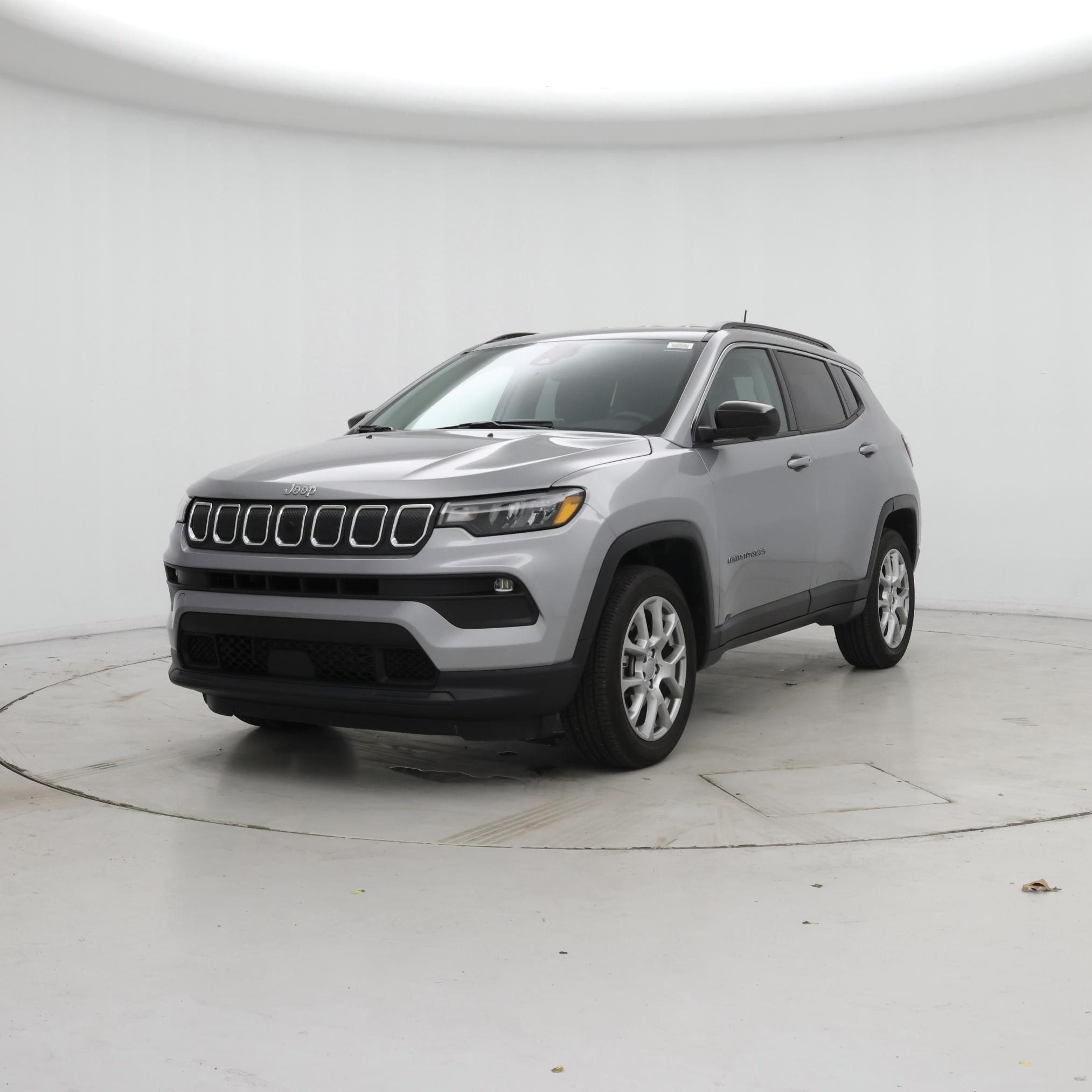 Thumbnail: 2022 Jeep Compass - 4