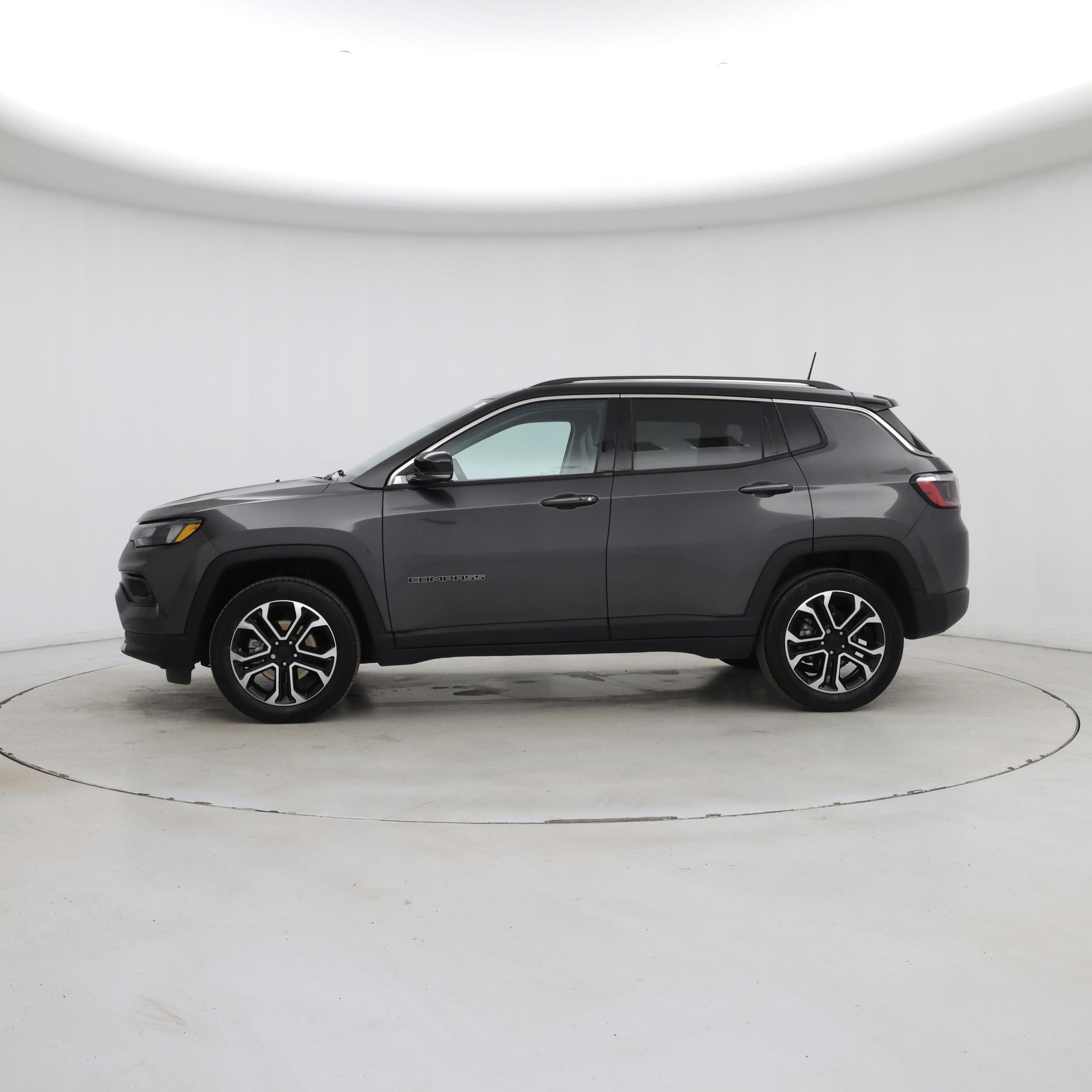 Thumbnail: 2022 Jeep Compass - 3
