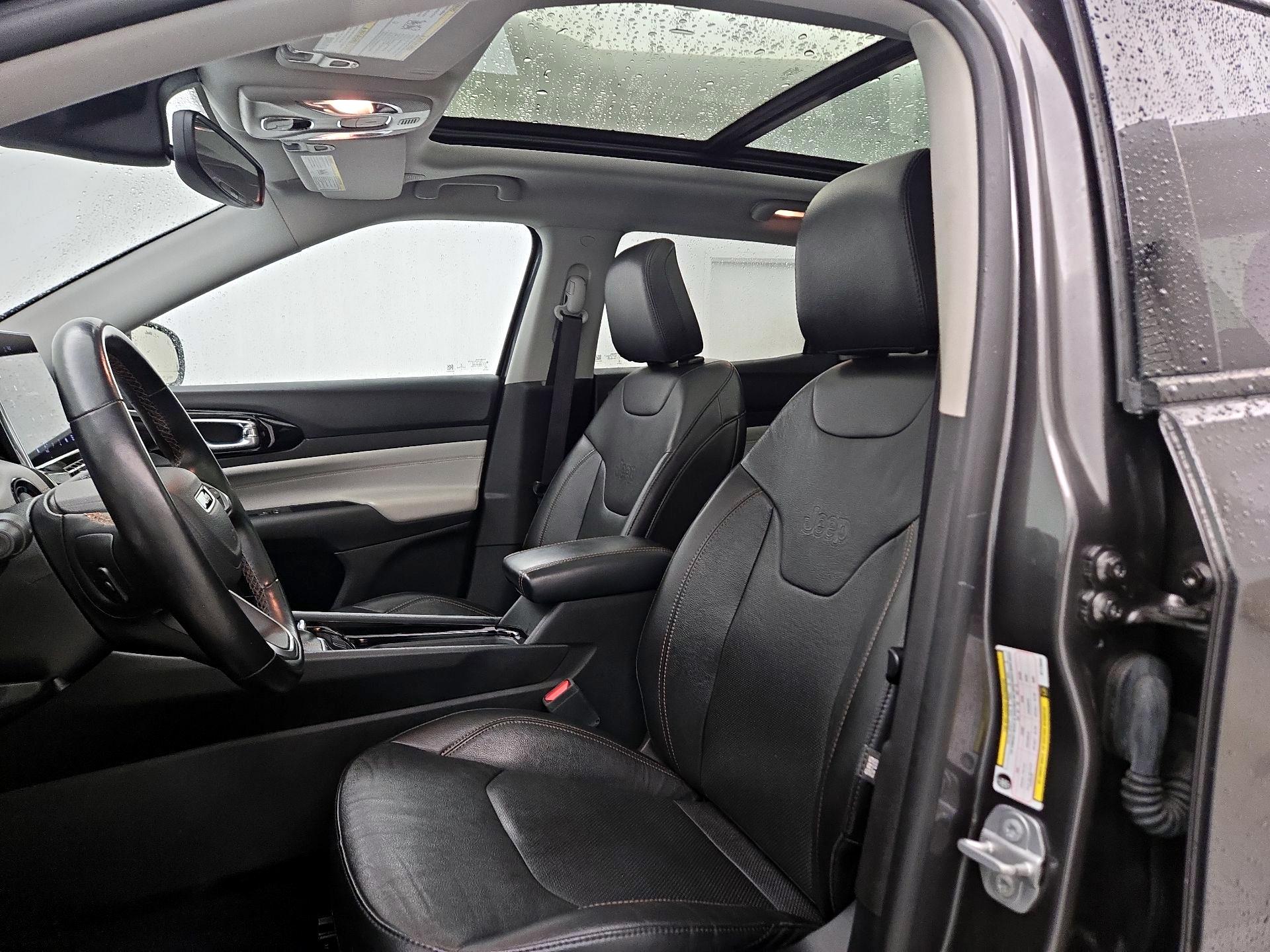 Thumbnail: 2022 Jeep Compass - 11