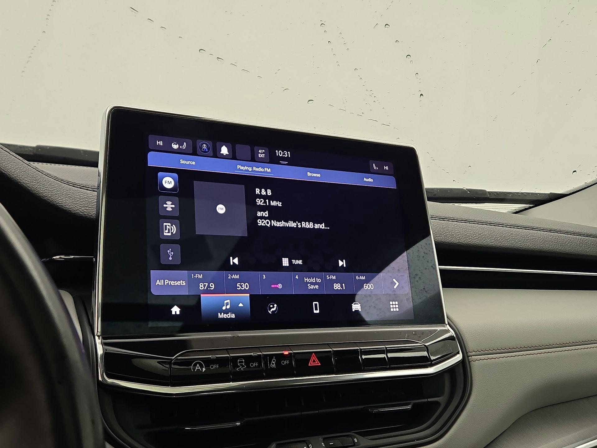 Thumbnail: 2022 Jeep Compass - 15