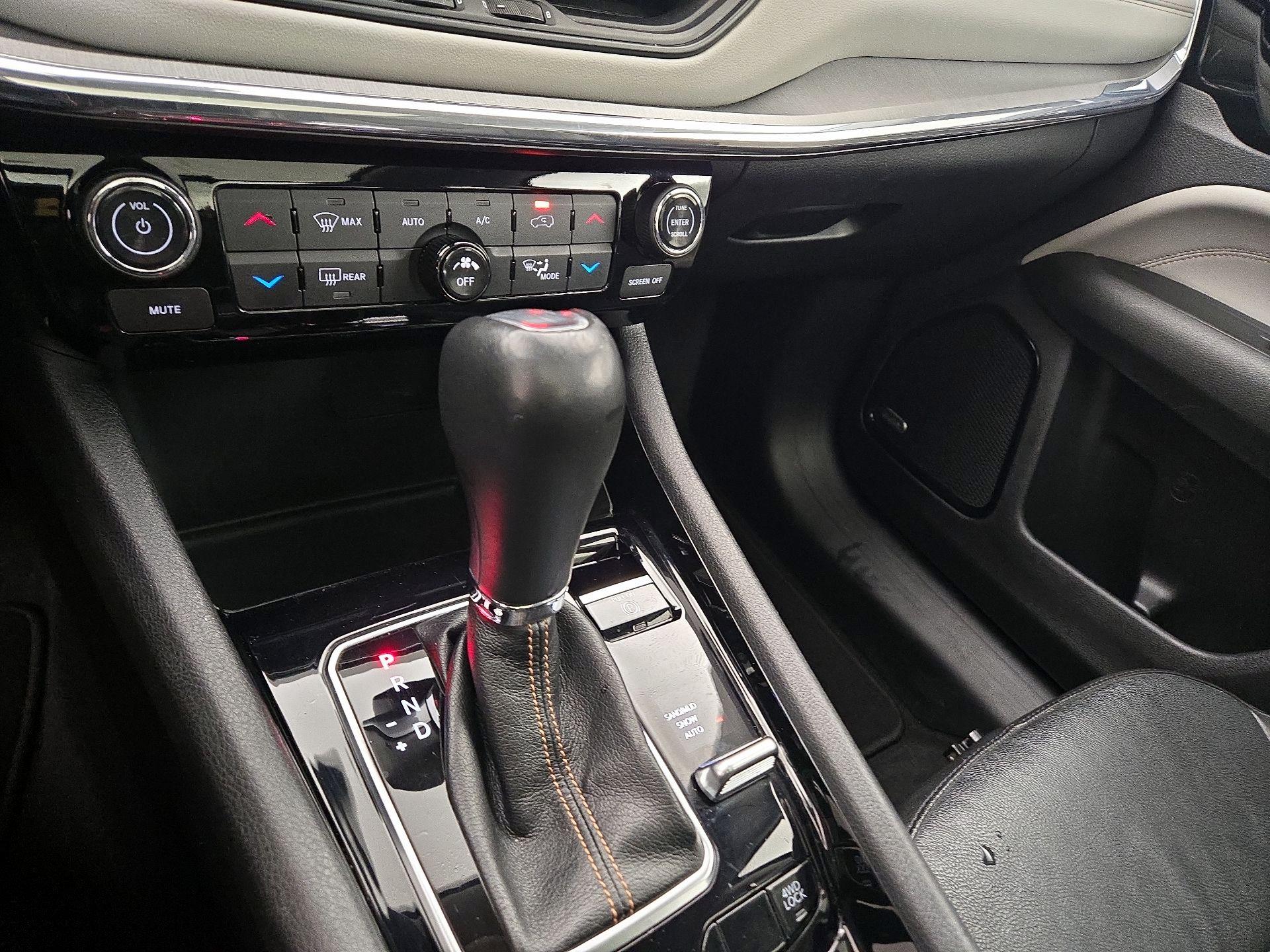 Thumbnail: 2022 Jeep Compass - 17