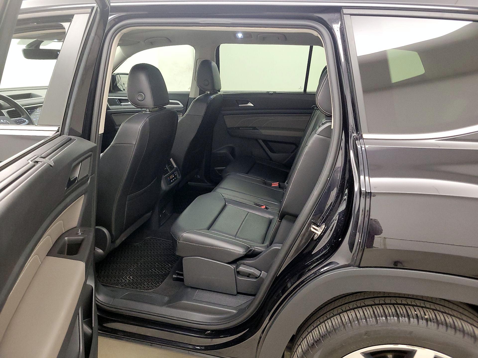 Thumbnail: 2022 Volkswagen Atlas - 20