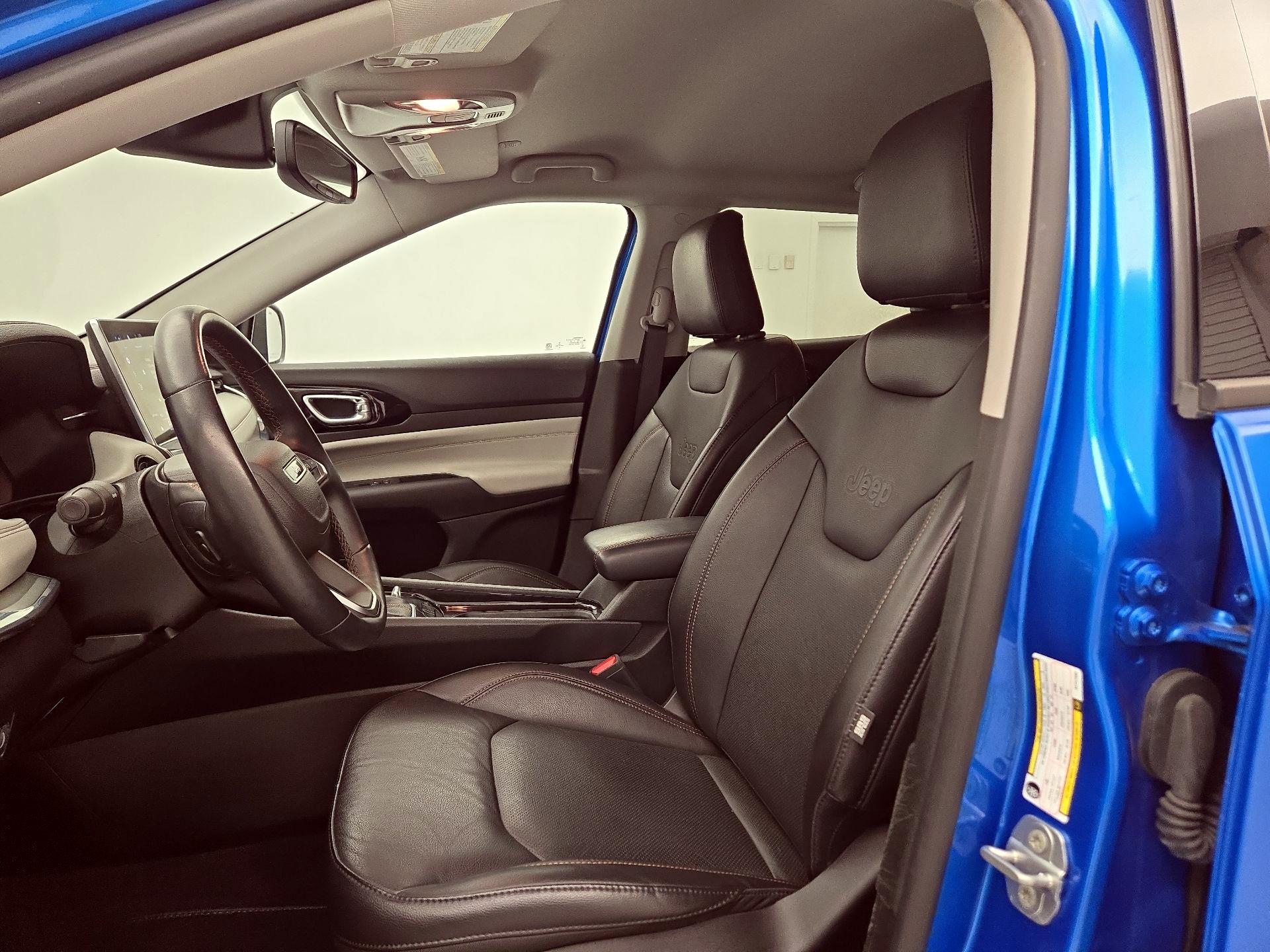 Thumbnail: 2022 Jeep Compass - 11