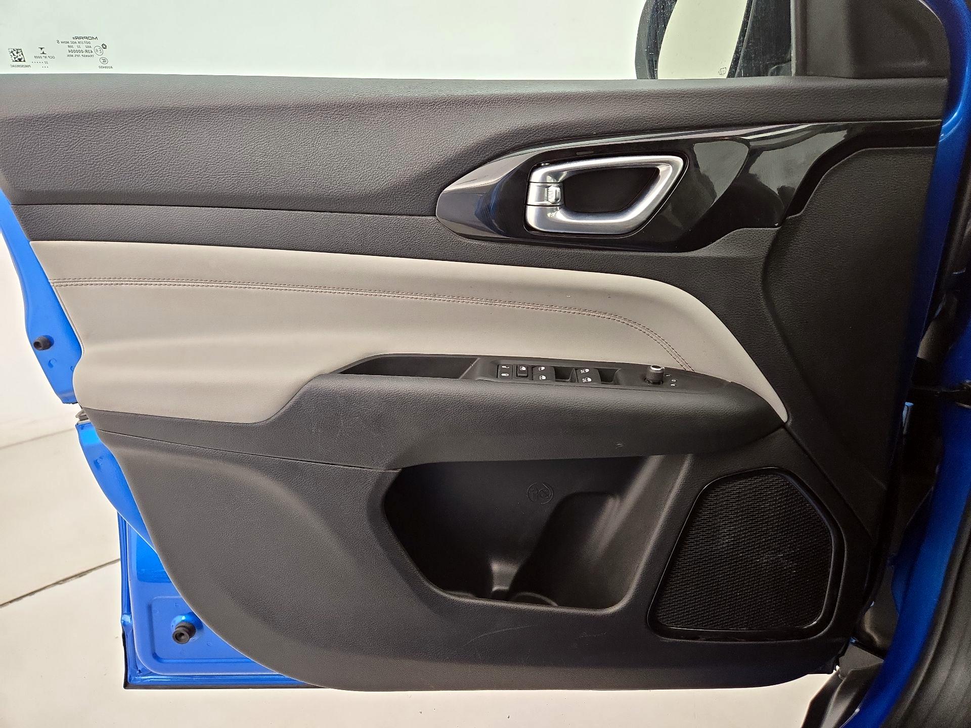 Thumbnail: 2022 Jeep Compass - 12