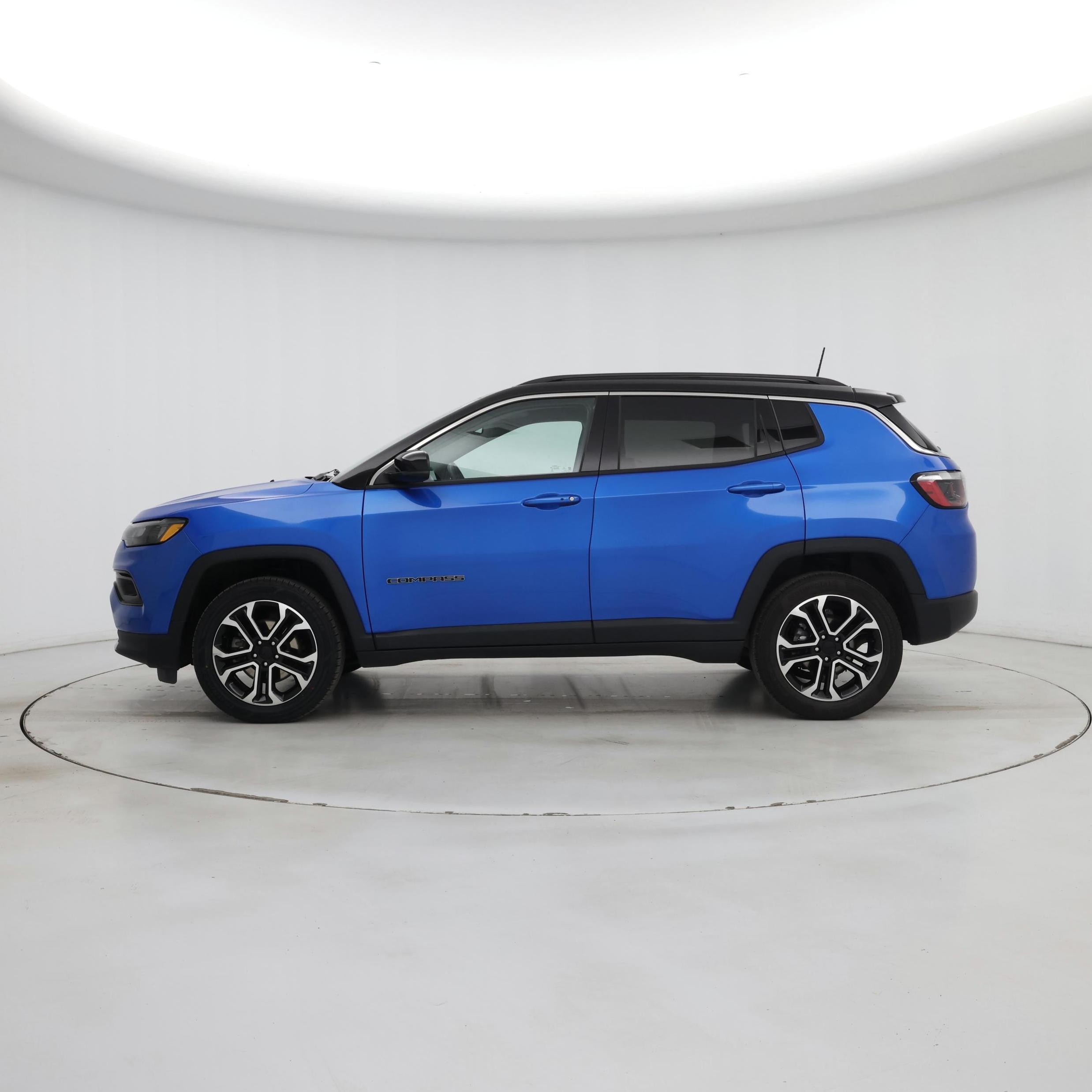 Thumbnail: 2022 Jeep Compass - 3